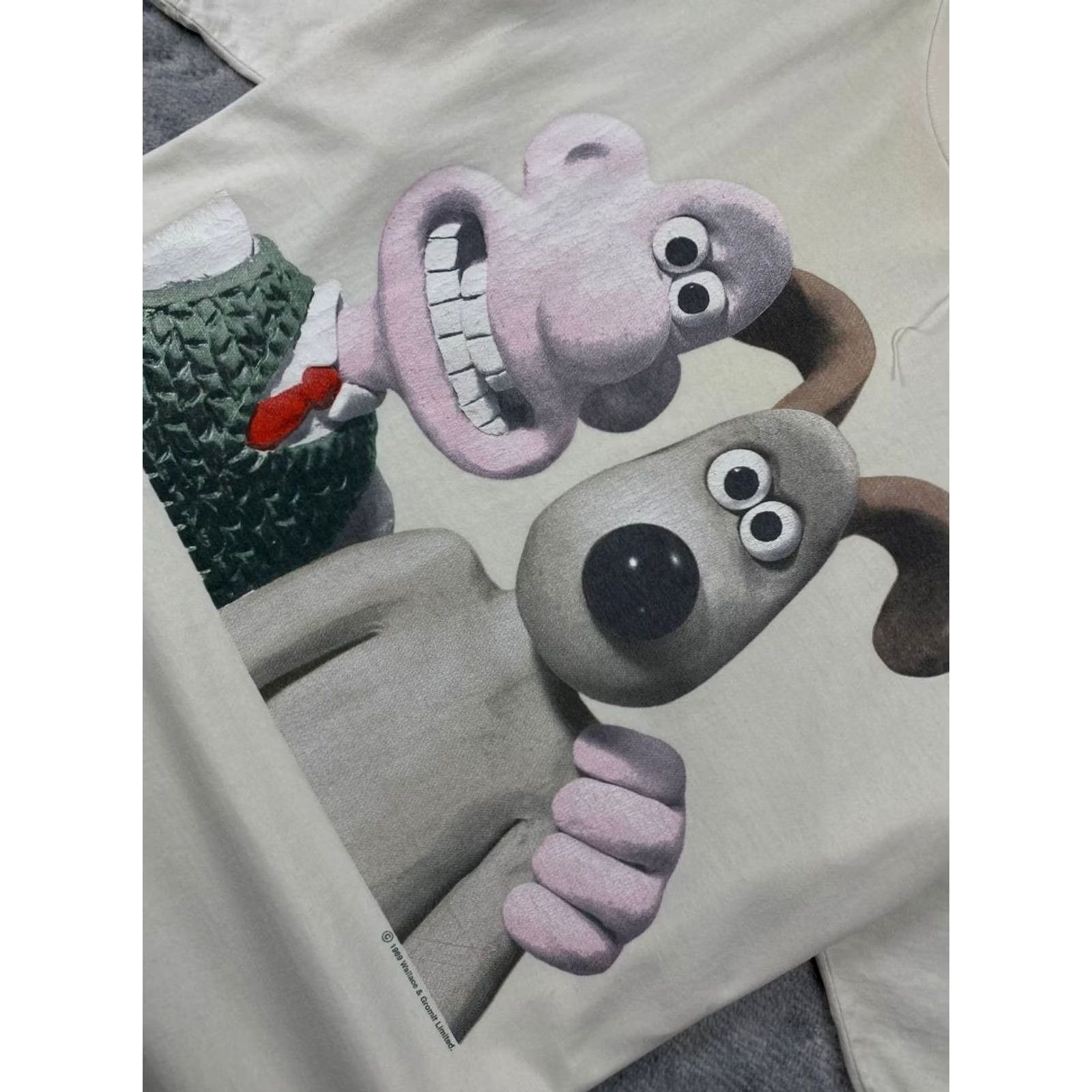 MZ Wallace VINTAGE Wallace & Gromit Officially Licensed Big Logo T Shirt Men M White Cotton Short Sleeve 58 73 51 Logo Mens Size US M / EU 48-50 / 2 - 5 Thumbnail