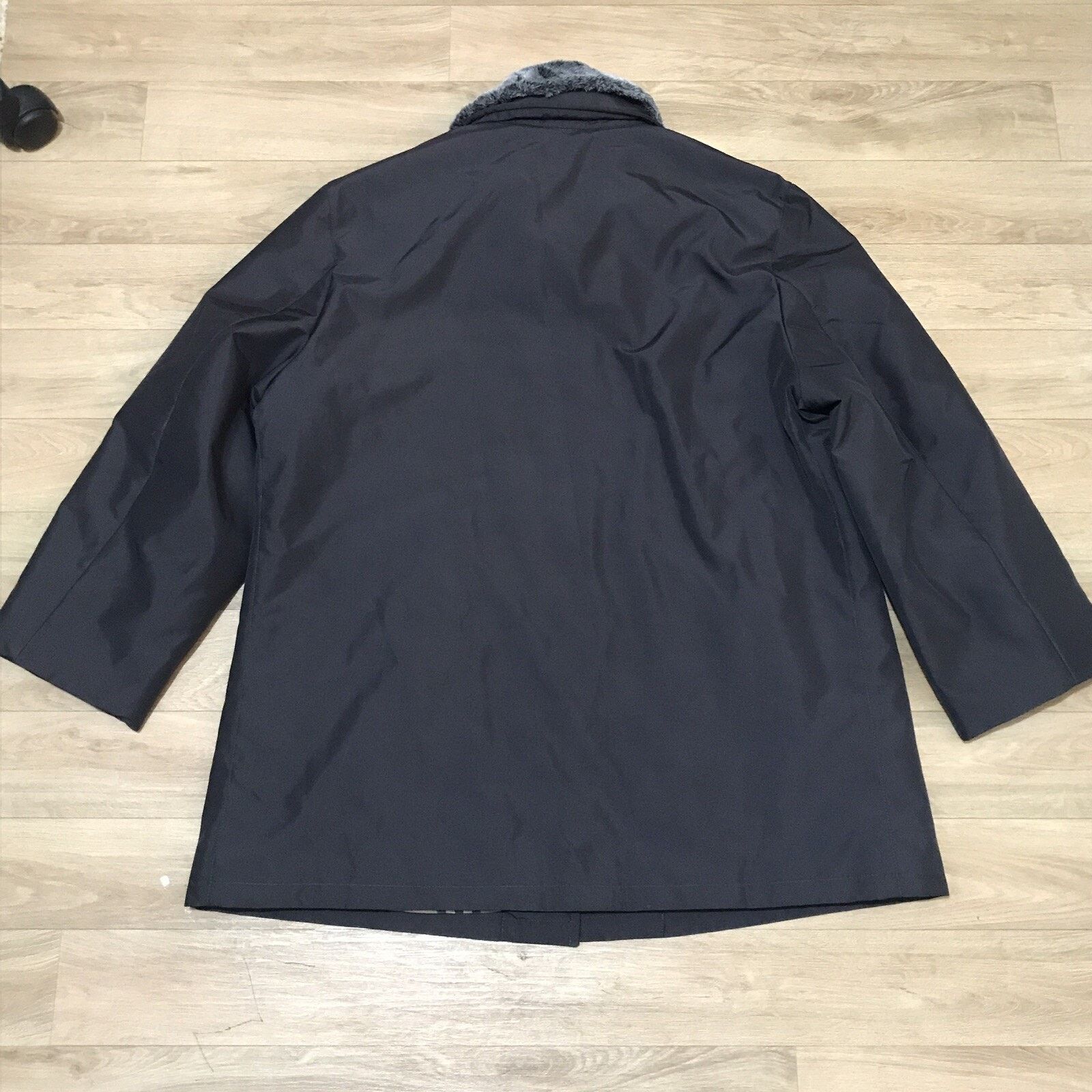 Burberry VINTAGE Burberry women jacket coat Nova Check FAUX FUR GRAY Size XL / US 12-14 / IT 48-50 - 3 Thumbnail