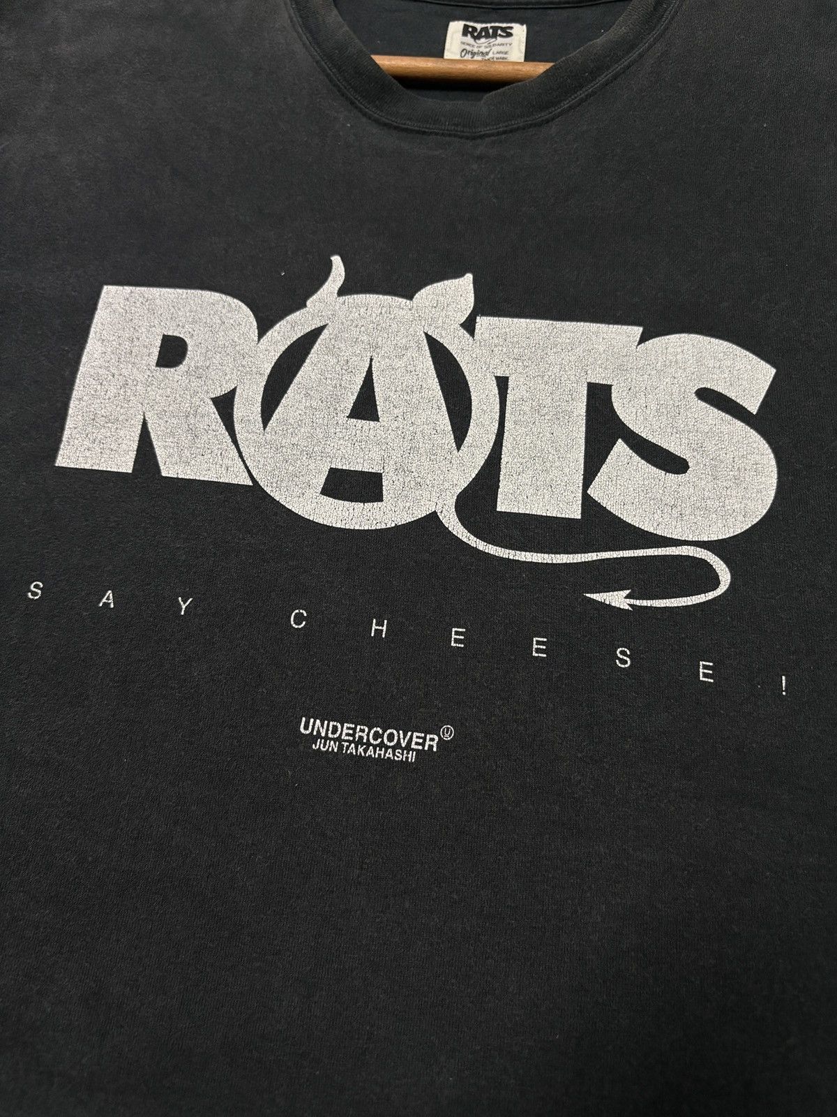 Takahiromiyashita The Soloist. × Undercover 💸BINDING OFFER💸UNDERCOVER X RATS “SAY CHEESE!” TSHIRT TEE🔥 Size US L / EU 52-54 / 3 - 7 Thumbnail