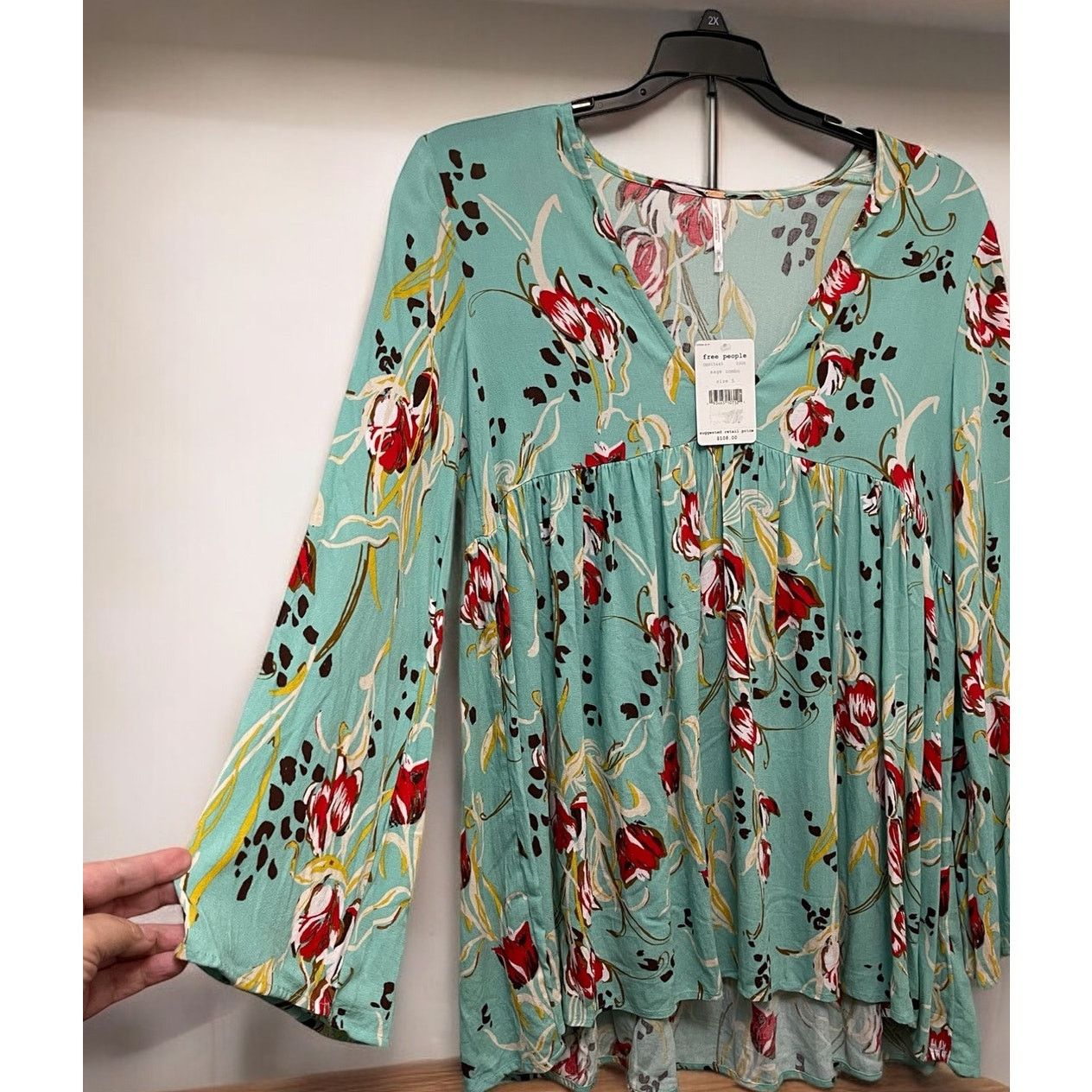 Free People Free People Green Women's Blouse Top V-Neck Boho Sz Small Size S / US 4 / IT 40 - 3 Thumbnail