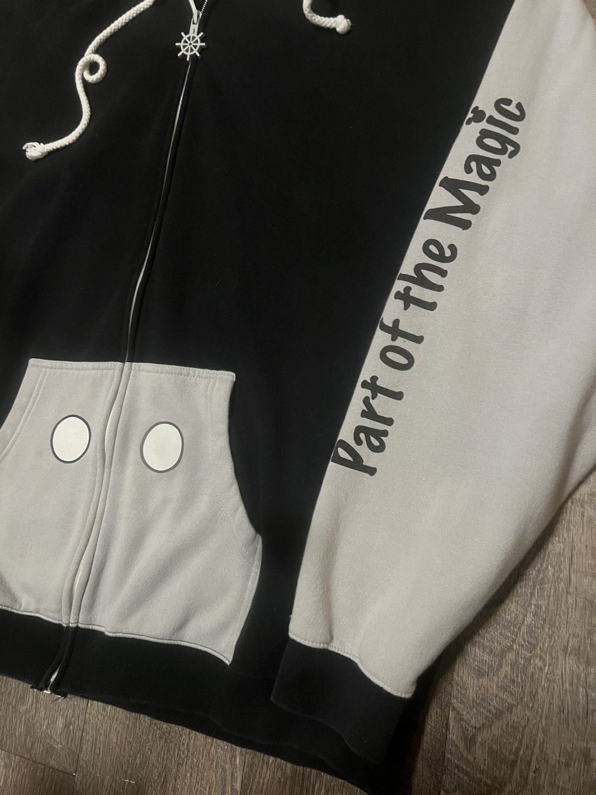 Disney Disney Employee Exclusive Steamboat Mickey Hoodie Jacket Size US XXL / EU 58 / 5 - 2 Thumbnail
