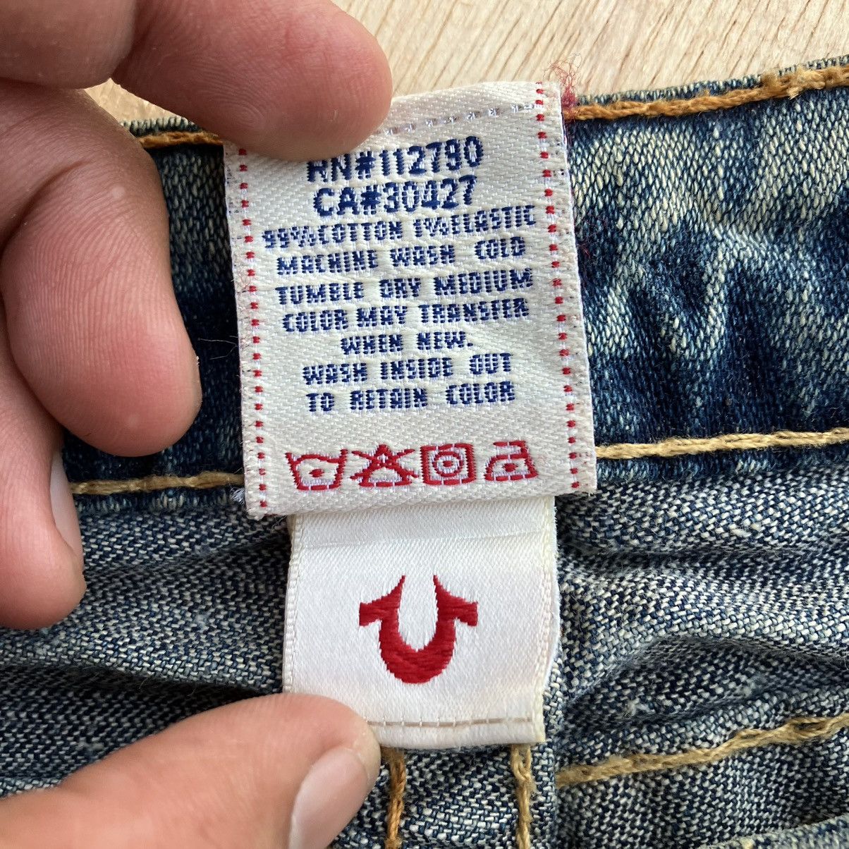 True Religion TRUE RELIGION FLARED JEANS Size 27" / US 4 / IT 40 - 5 Thumbnail