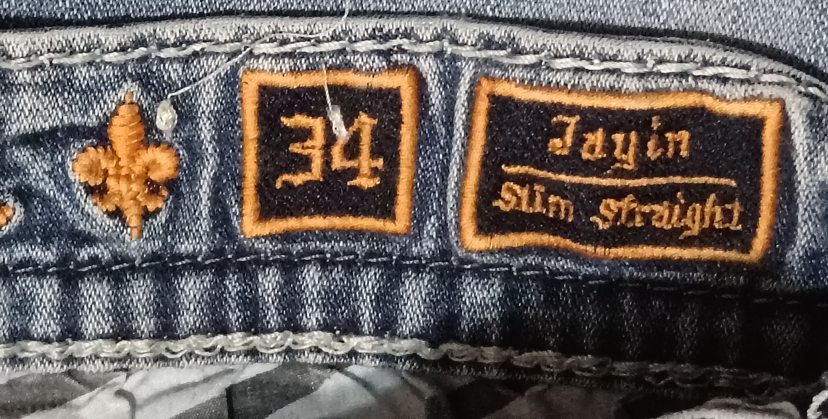 Rock Revival VINTAGE ROCK REVIVAL EMBROIDERED SEASONED JEANS Size US 34 / EU 50 - 4 Thumbnail