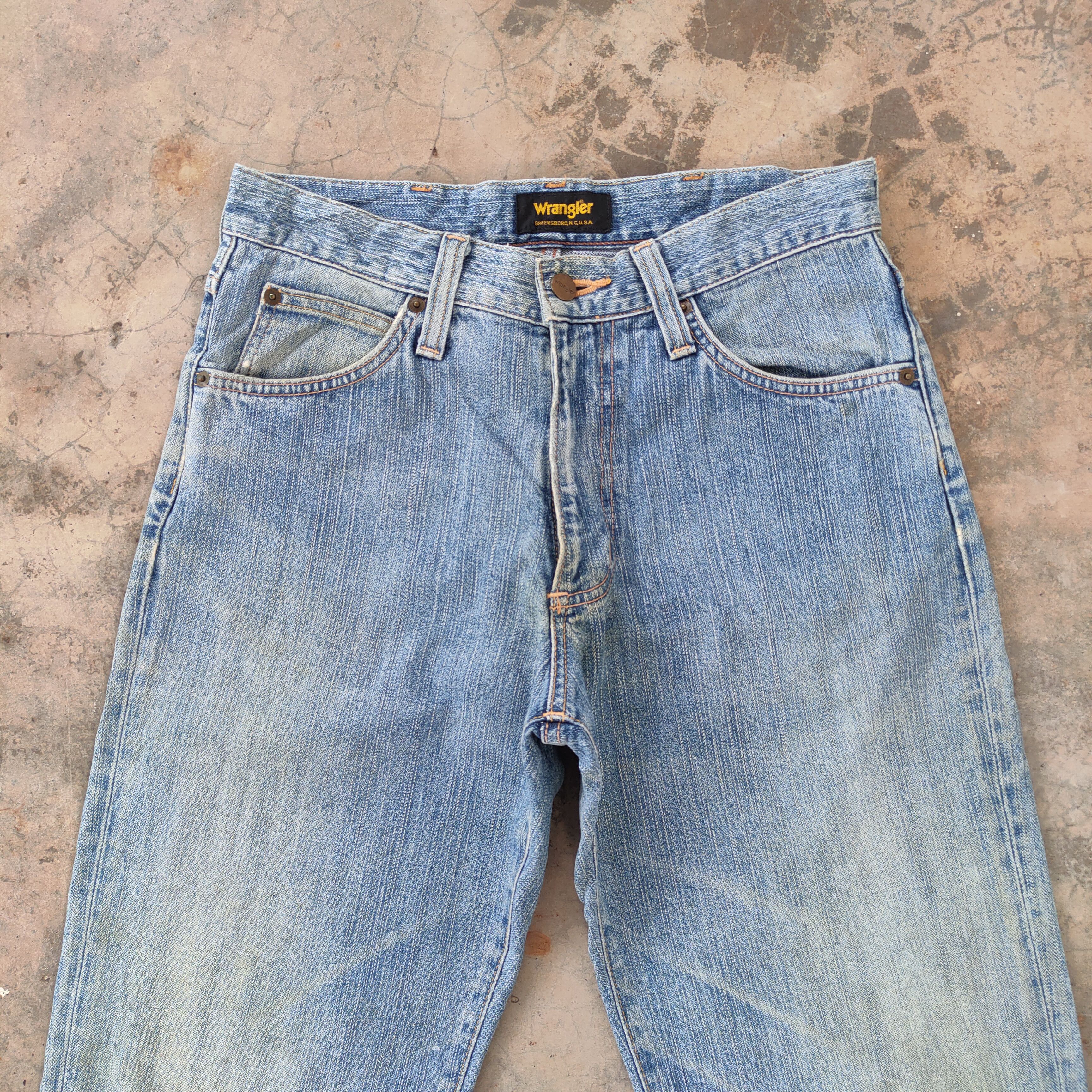 Wrangler W30 VINTAGE WRANGLER DISTRESSED RIPPED JEANS DENIM PANTS Size US 30 / EU 46 - 3 Thumbnail