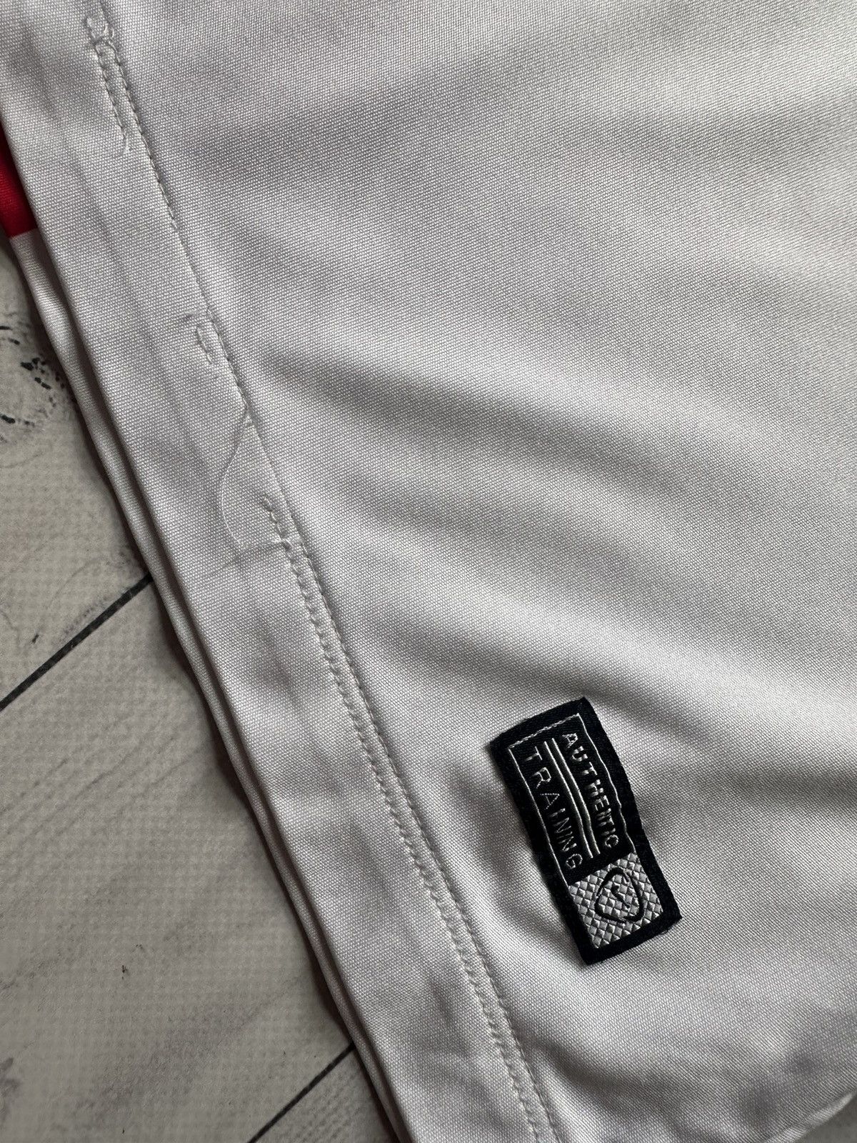 Nike × Vintage Vintage Nike England soccer jersey logo size M Size US M / EU 48-50 / 2 - 4 Thumbnail