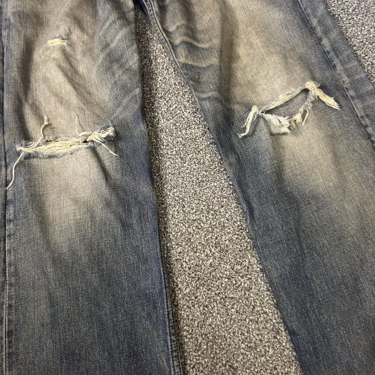 Seditionaries Vintage y2k Levis 503 Classic Baggy Destroyed Distressed Size US 33 - 4 Thumbnail