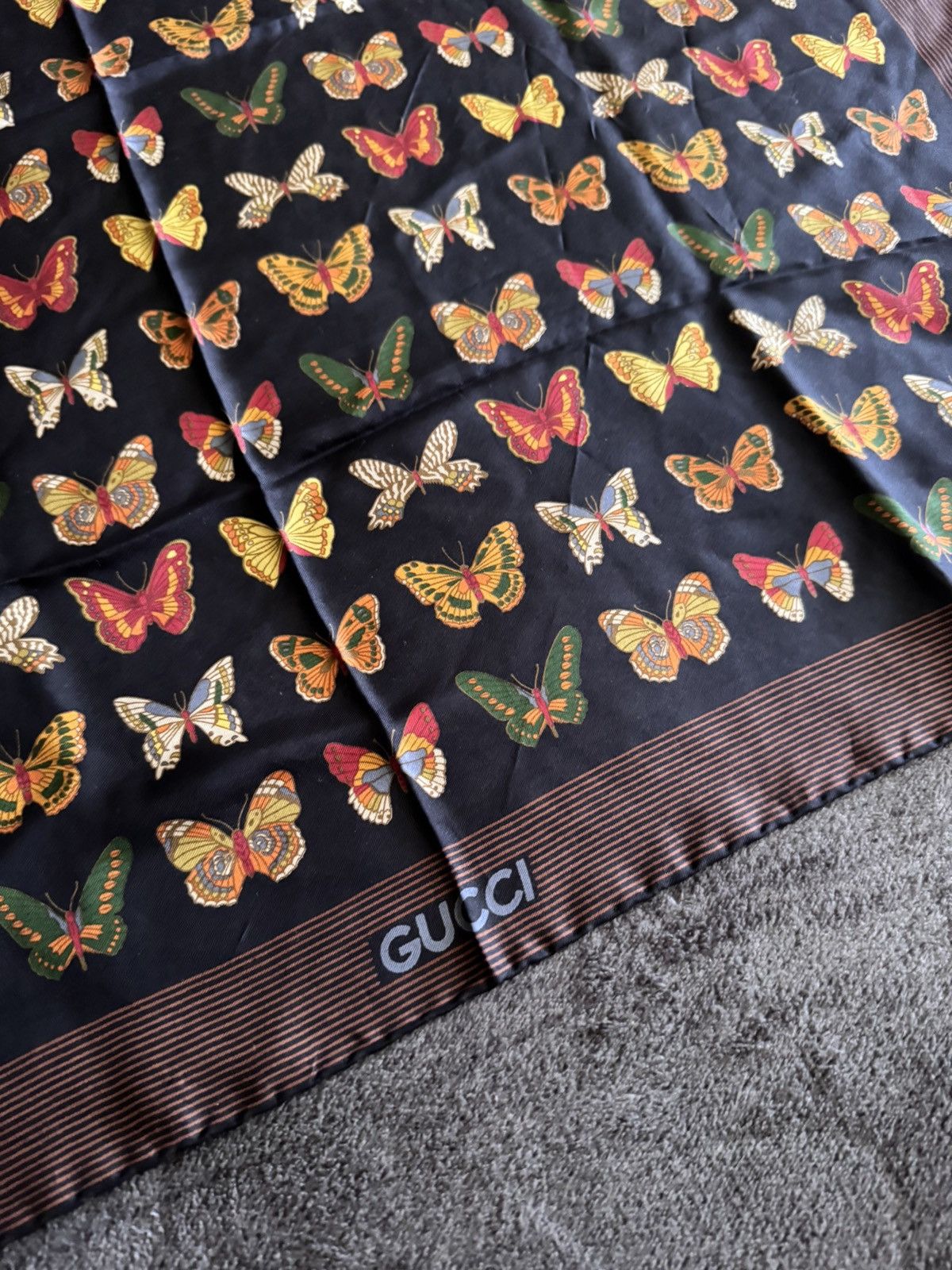 Gucci Gucci Foulard Gucci Farfalle, V. Accornero 1981 RARE Size ONE SIZE - 4 Thumbnail