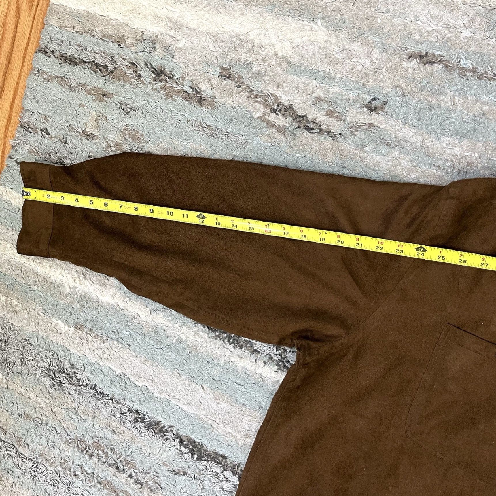 Vintage VINTAGE KnightsBridge Brown Button-Down Mens 3XL Long Sleeve Faux Suede Polyester New Size US XXL / EU 58 / 5 - 6 Thumbnail