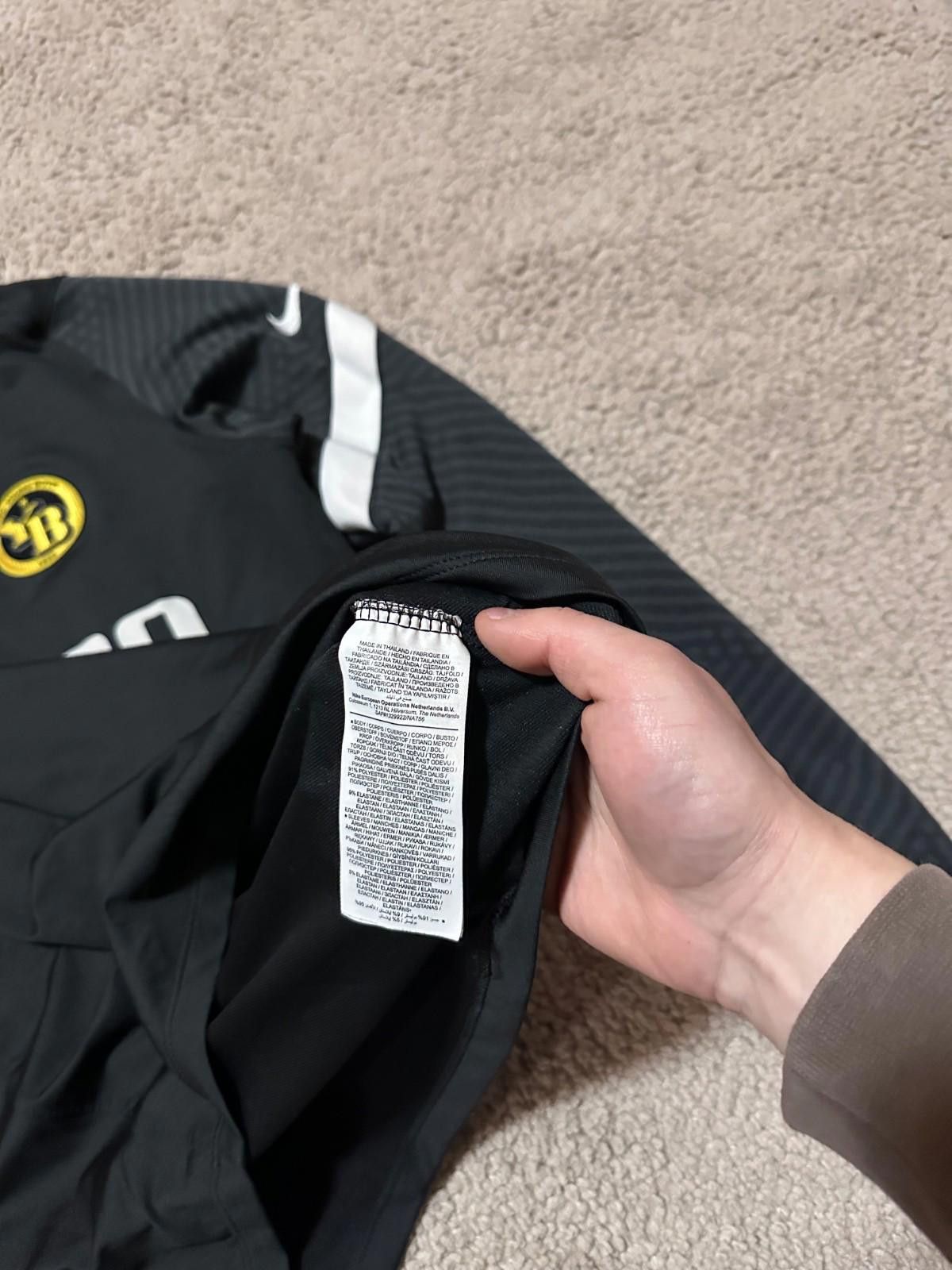 Nike 2021-22 BSC Young Boys Nike 1/4 Zip Training Top Sz M Size US M / EU 48-50 / 2 - 6 Thumbnail