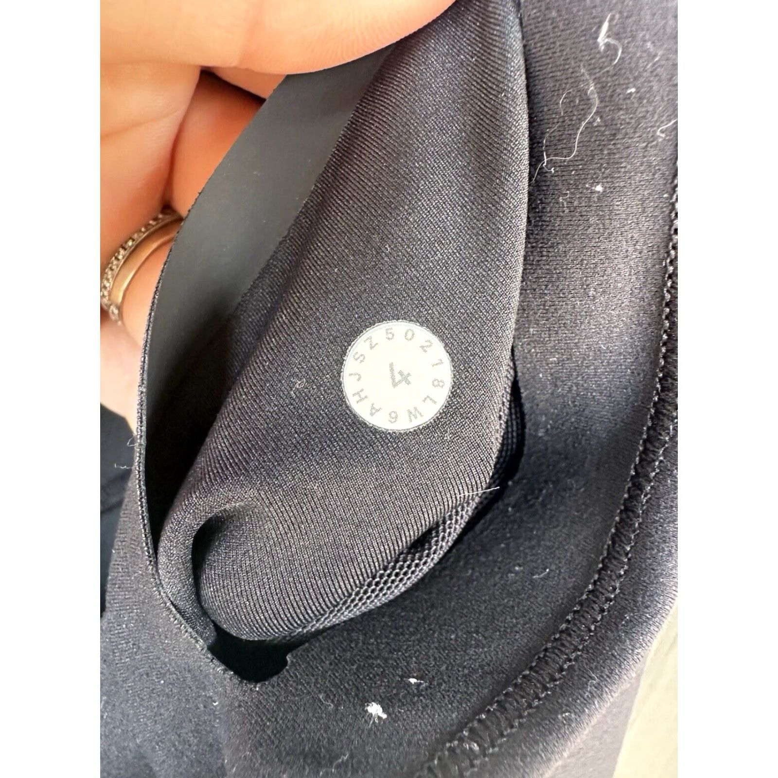 Lululemon Lululemon In Movement Crop Everlux 19.5" Black Leggings Size 4 W6AHJ Size 27" / US 4 / IT 40 - 3 Thumbnail