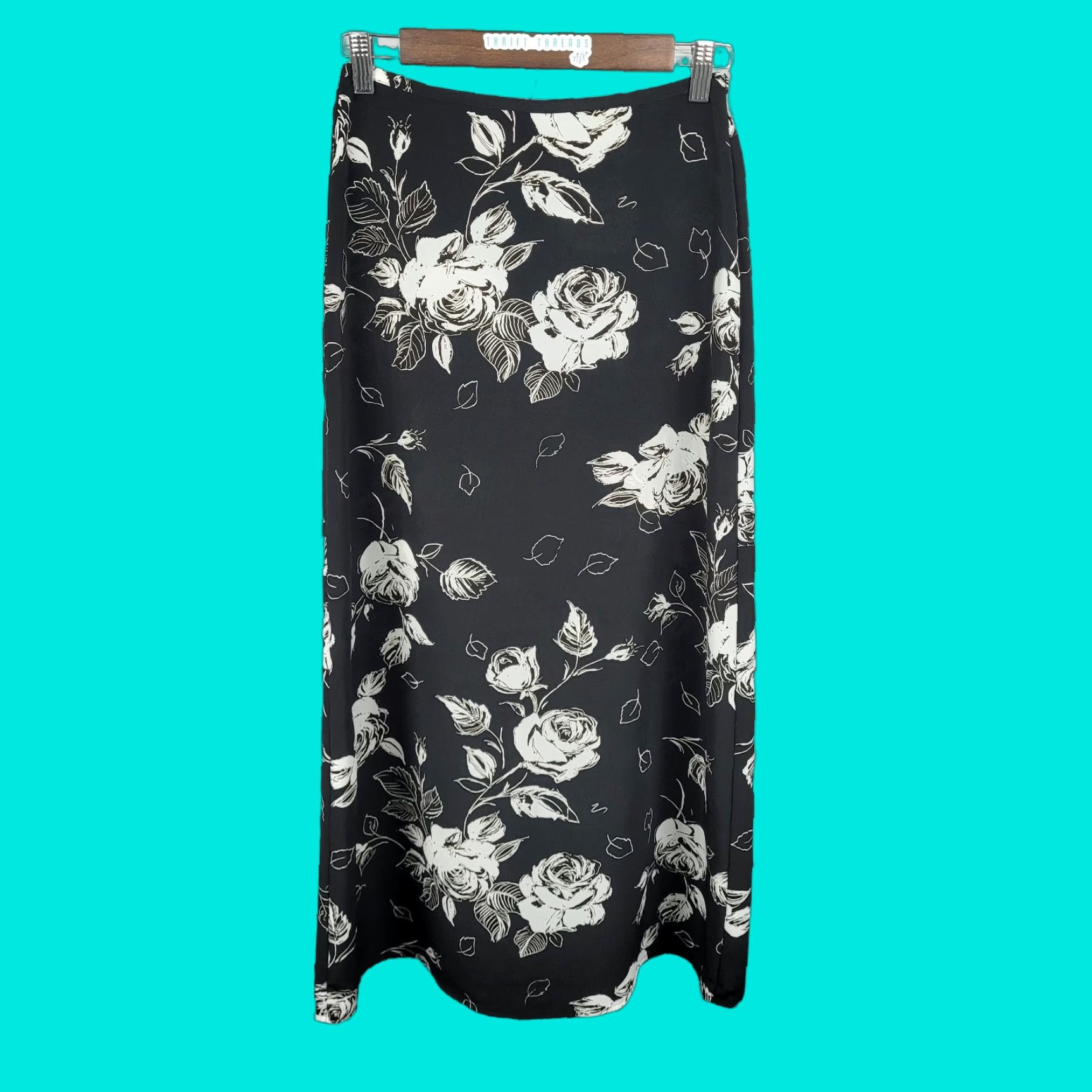 Express VINTAGE Express Skirt A-Line Women Long Black Roses Chiffon Floral Zip Elastic Waist 2 Summer Spring Fall Size 26" / US 2 / IT 38 - 1 Thumbnail