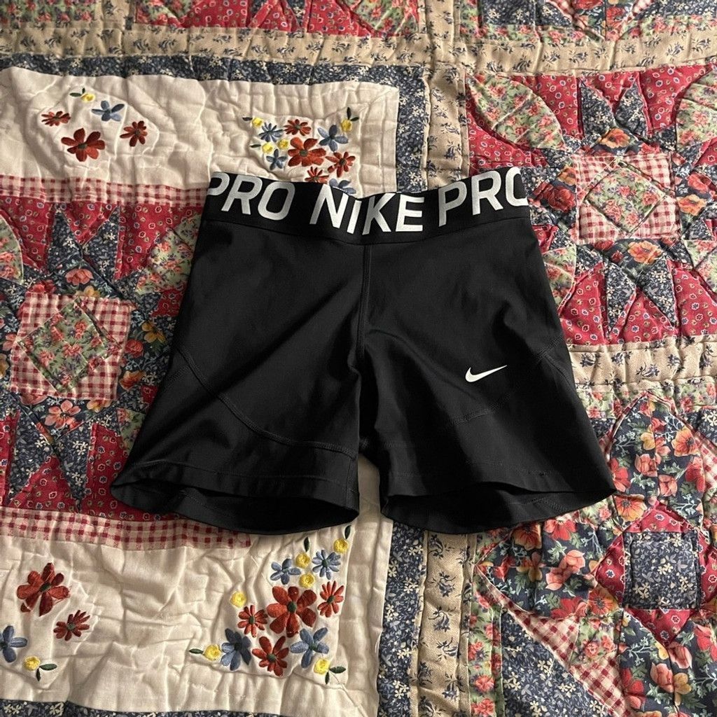 Nike Nike Pro Black Shorts with White Logo size M Size 28" / US 6 / IT 42 - 1 Thumbnail