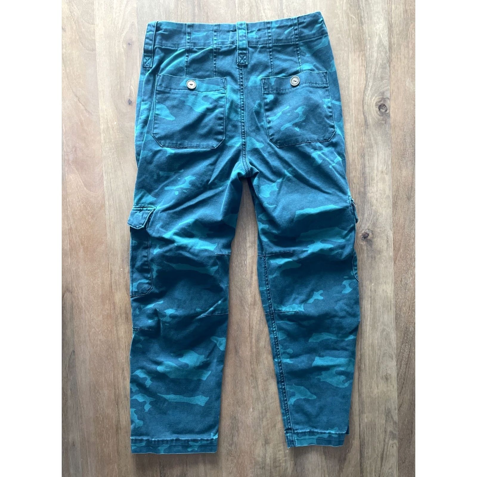 Anthropologie Anthropologie Cargo Pants Womens Size 27 Austin Camo Teal Green Camouflage Crop Pants Women Regular 27 in Green Camouflage Cargo Crop Size 27" / US 4 / IT 40 - 2 Thumbnail