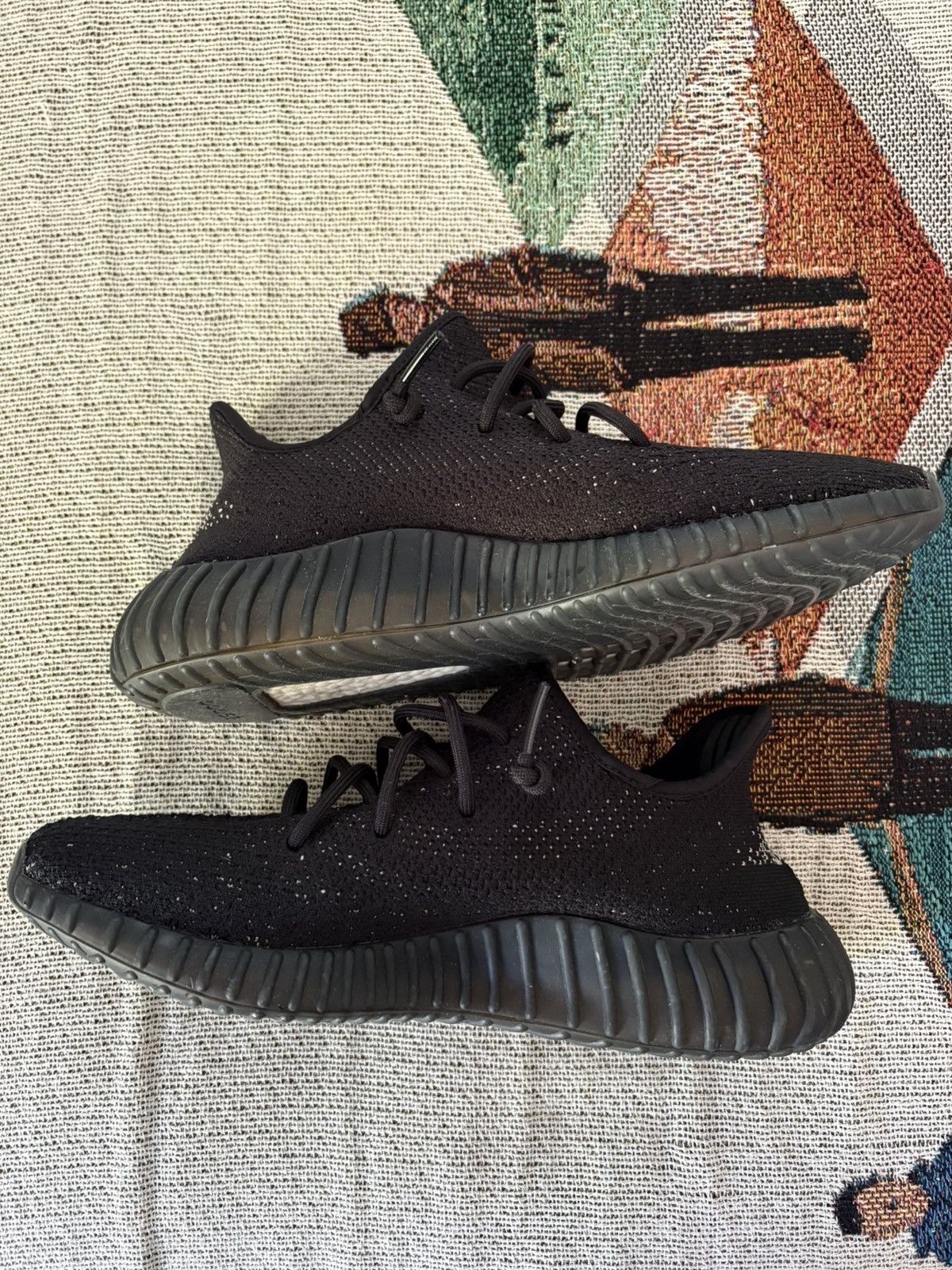 Yeezy Yeezy 350 v2 Core Black White 10.5 (No Box) Size US 10.5 / EU 43-44 - 2 Thumbnail