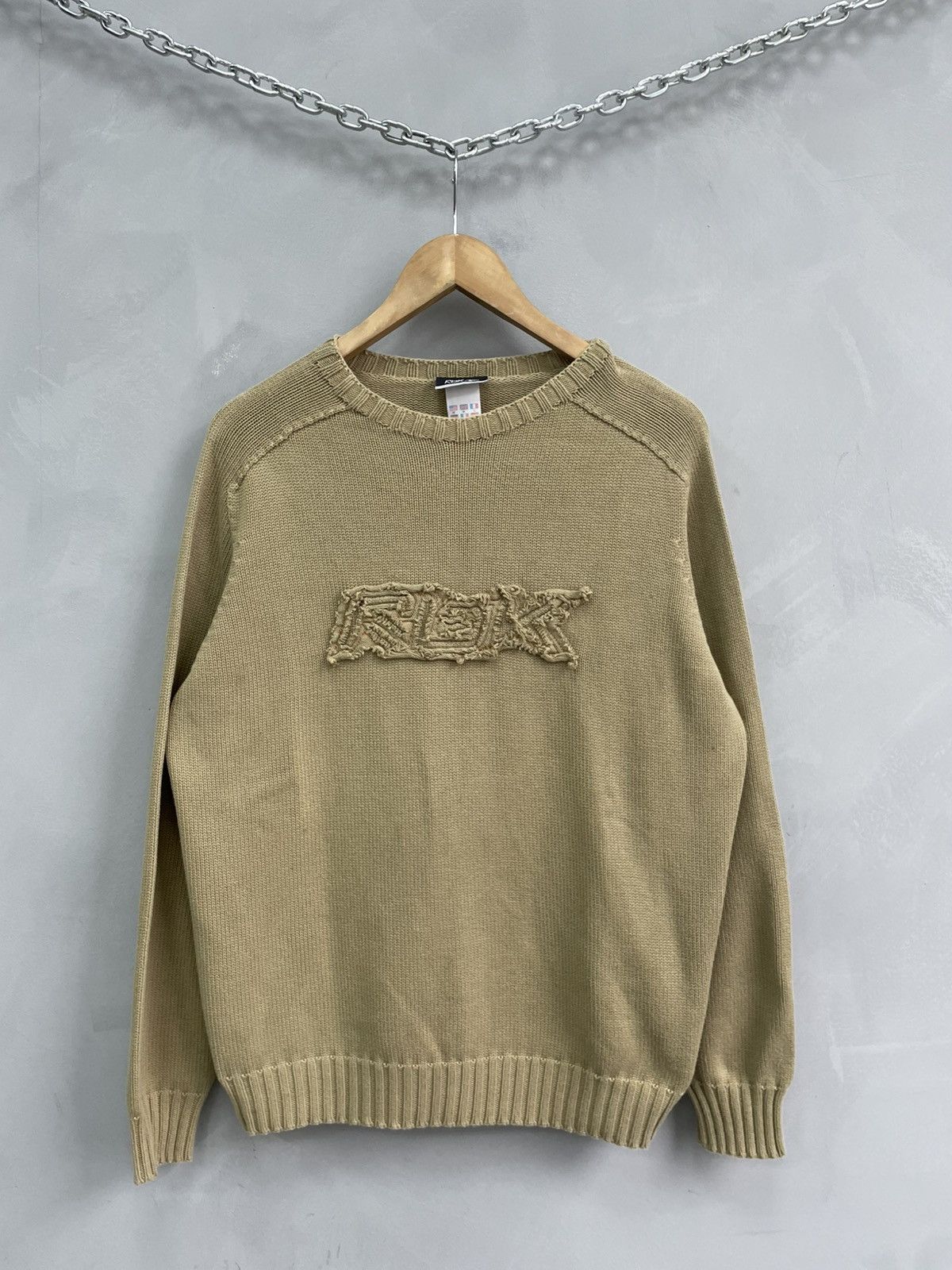 Reebok Retro reebok central logo sweater sweatshirt y2k Size US L / EU 52-54 / 3 - 1 Thumbnail
