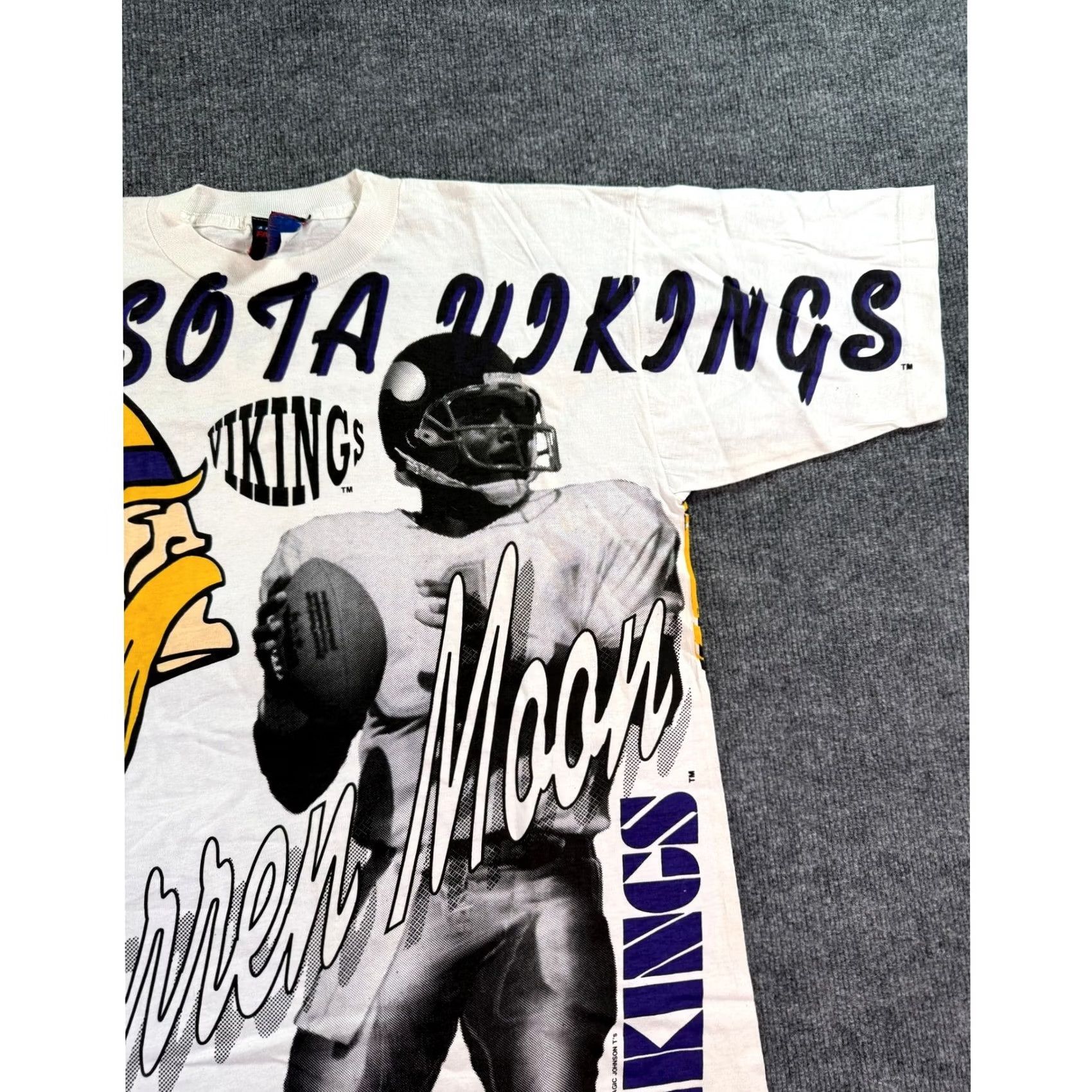 Vintage VTG Magic Johnson T's Minnesota Vikings Warren Moon T-Shirt Mens L White 90s AOP Size US L / EU 52-54 / 3 - 3 Thumbnail