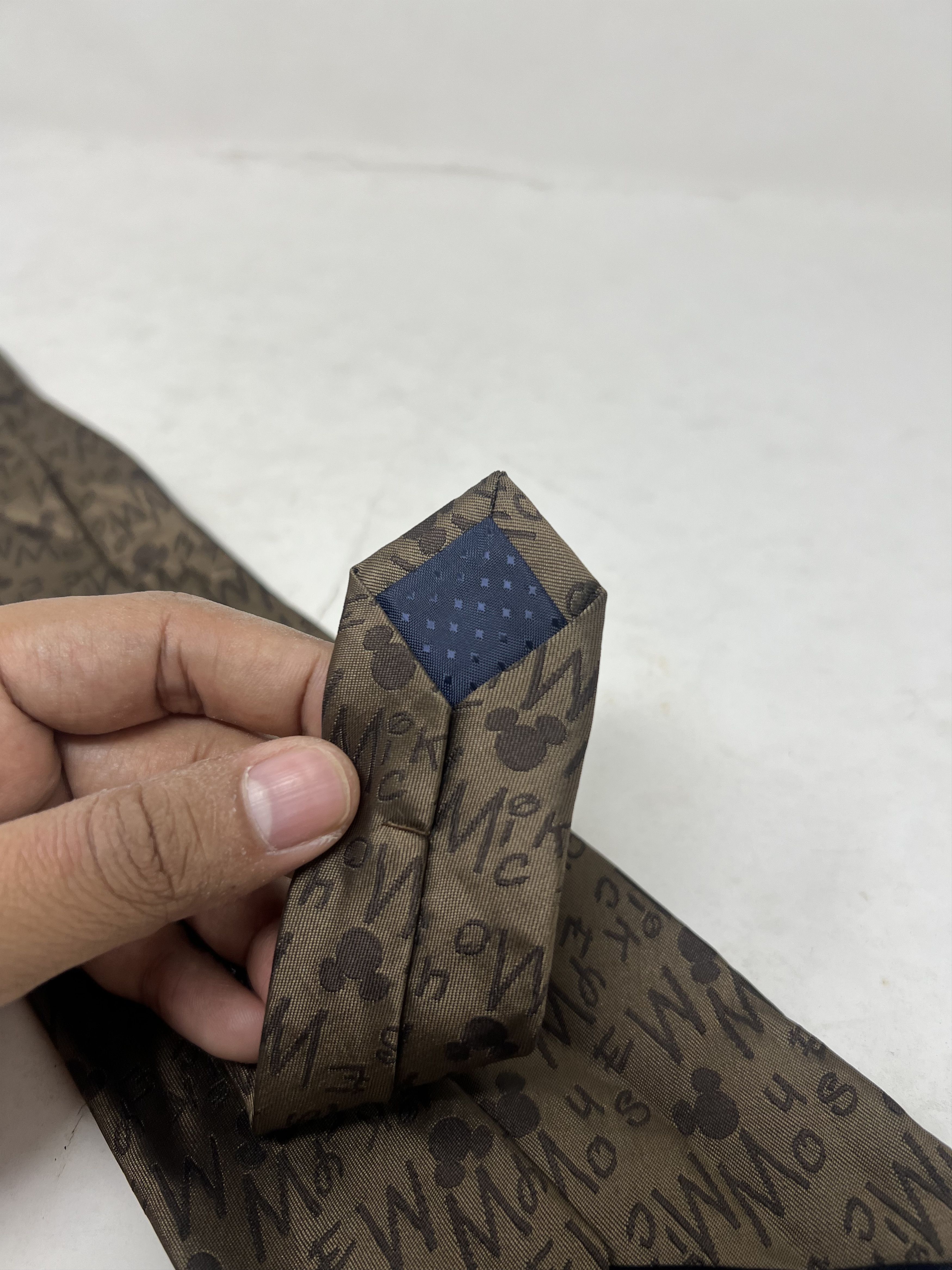 Disney Disney Monogram Deadstock Tie Size ONE SIZE - 12 Thumbnail