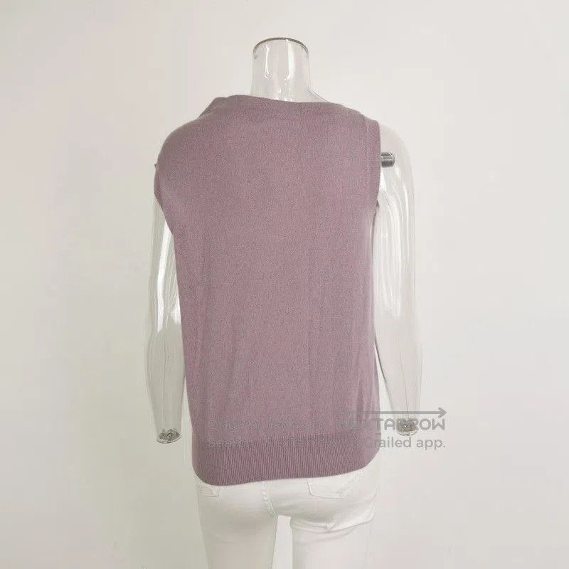 Louis Vuitton Louis Vuitton Cashmere Sleeveless Top with Pin. Size US M / EU 48-50 / 2 - 1 Thumbnail