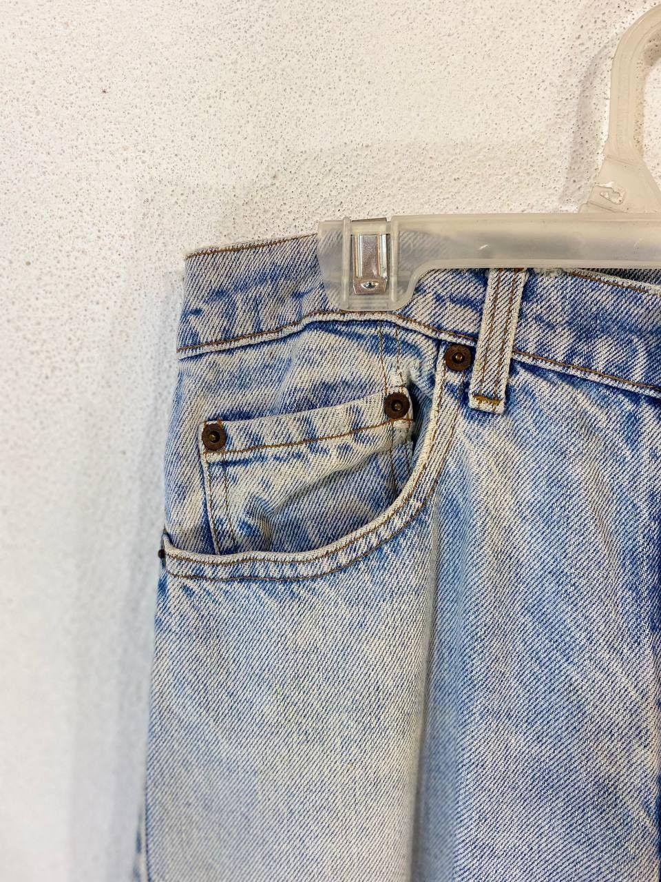 Levi's vintage levis 505 light wash denim nice design Size US 31 - 9 Thumbnail