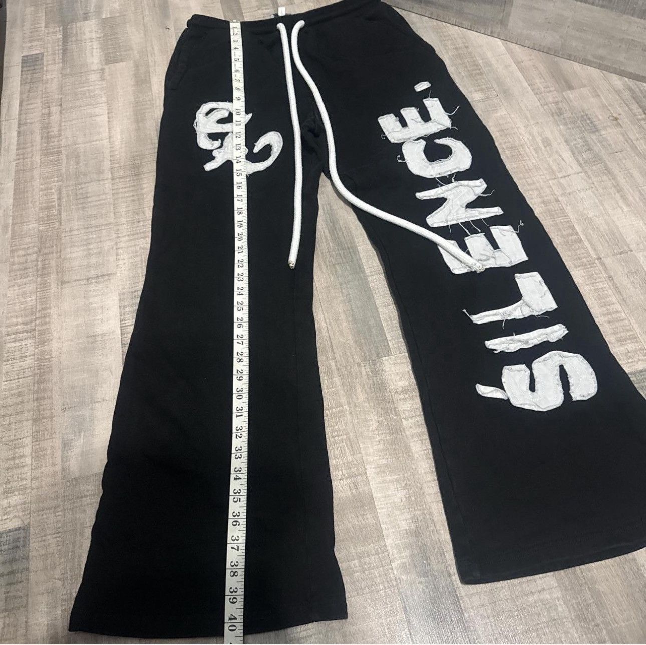 Other Silence sweatpants Size US 32 / EU 48 - 2 Thumbnail