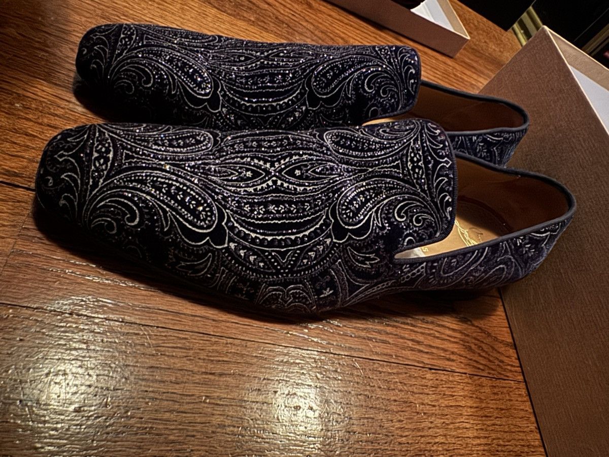 Christian Louboutin Christian Louboutin Navy Dandelion Flat Velvet Jewel Loafer Size US 10 / EU 43 - 4 Thumbnail