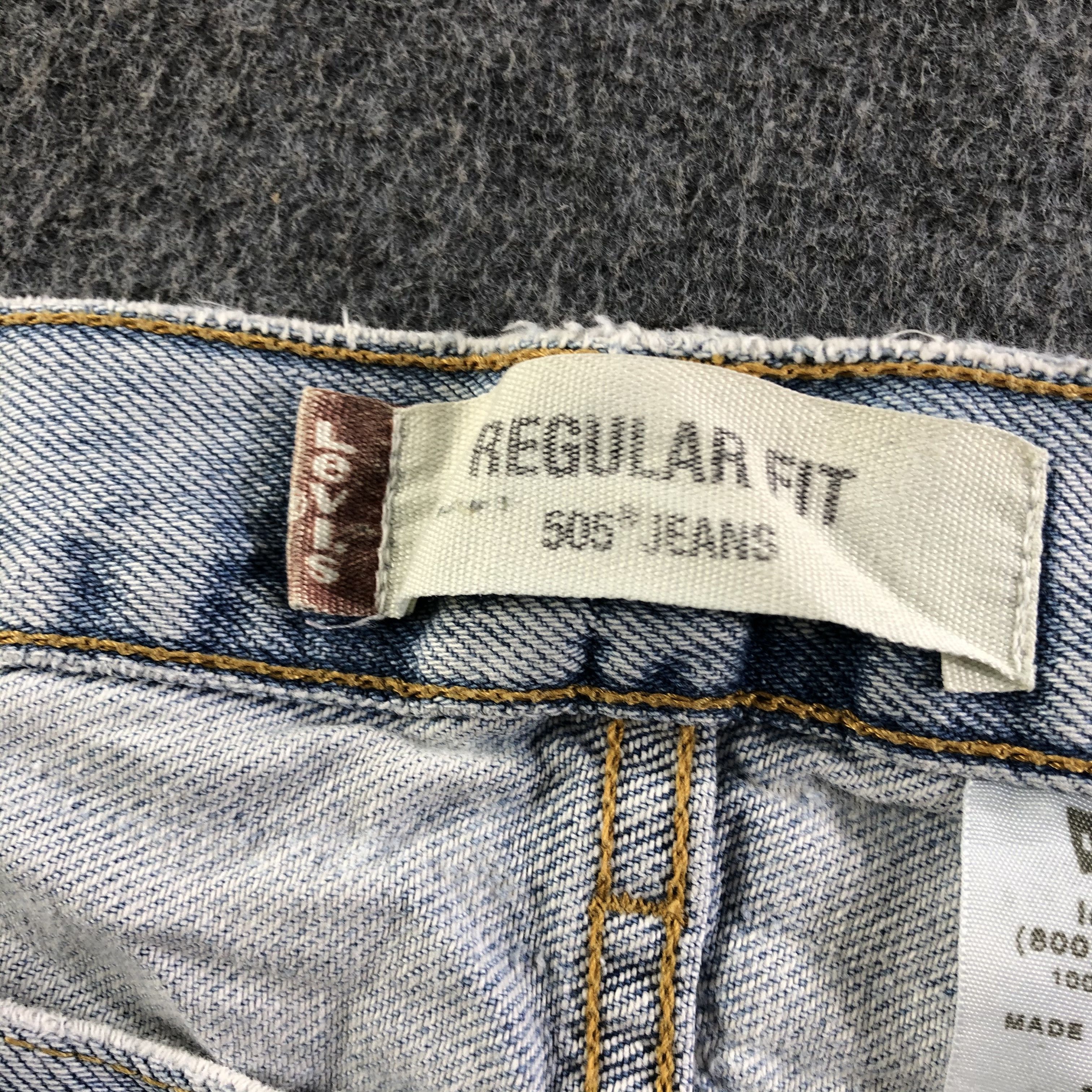 Levi's Vintage Light Wash Levis 505 Jeans-J3338 Size US 36 / EU 52 - 15 Thumbnail