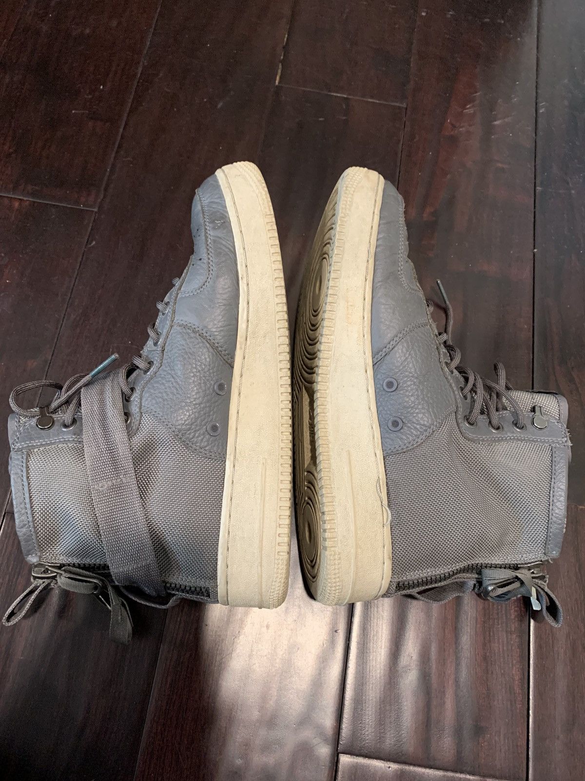 Nike Nike SF Air Force 1 Mid Dark Grey Size US 10 / EU 43 - 12 Thumbnail