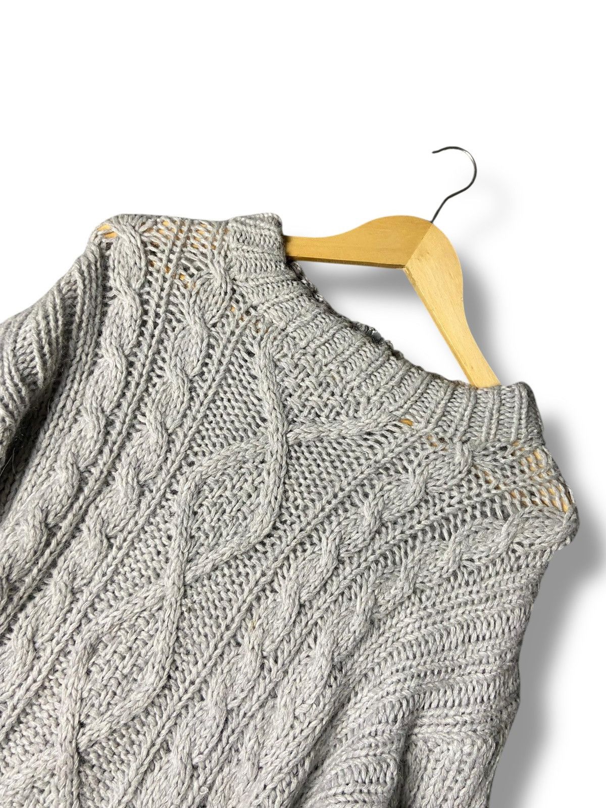 Japanese Brand Diagram Grace Cable Knit Sweaters with Fringes Sleeves (165) Size L / US 10 / IT 46 - 7 Thumbnail