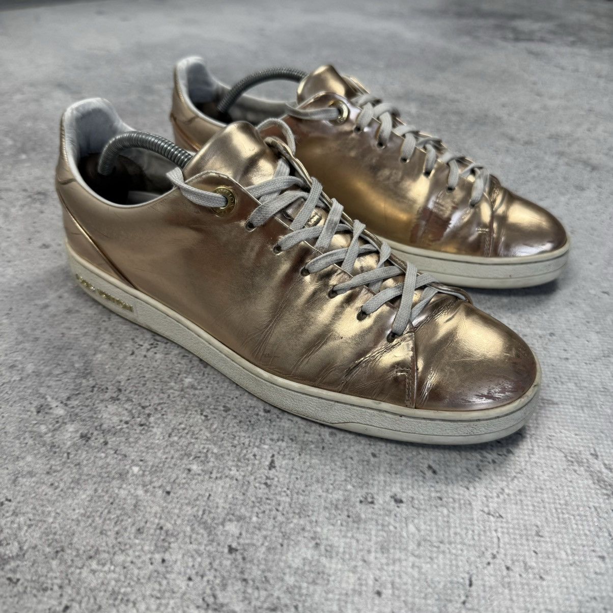 Louis Vuitton Louis Vuitton Gold Leather Frontrow Low Top Sneakers Size US 9 / IT 39 - 2 Thumbnail