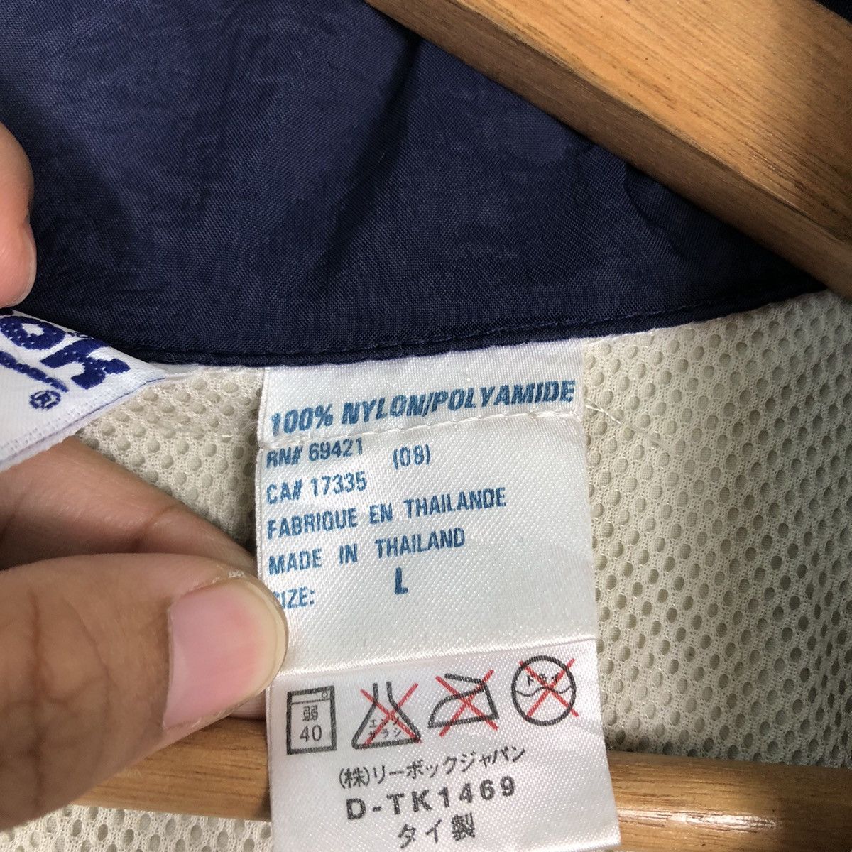 Japanese Brand 🔥Vintage Bomber Jacket Reebok Big Logo Over Print Size US L / EU 52-54 / 3 - 19 Thumbnail
