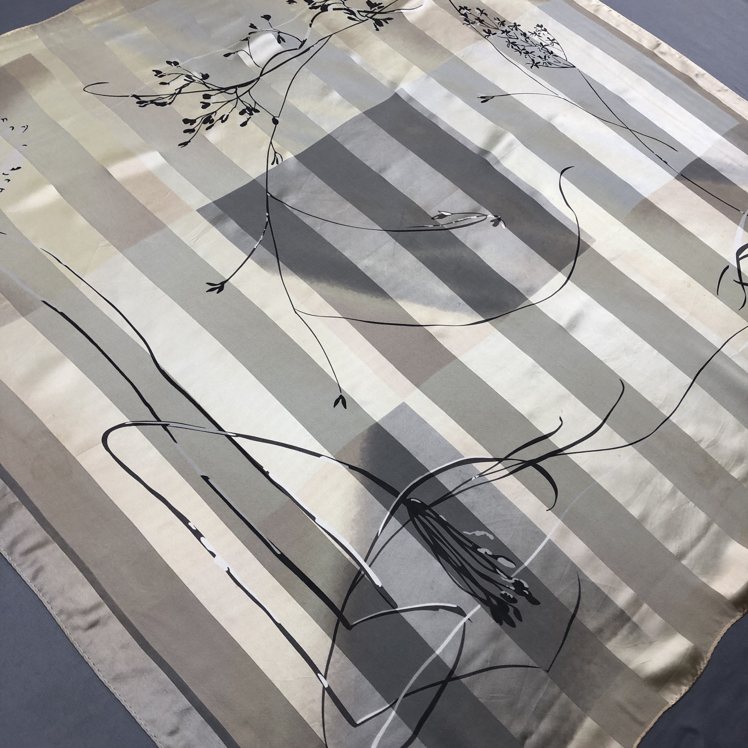 Guy Laroche × Vintage Vintage Guy Laroche SILK Scarf Twill Stole Wraps Scarves Size ONE SIZE - 4 Thumbnail