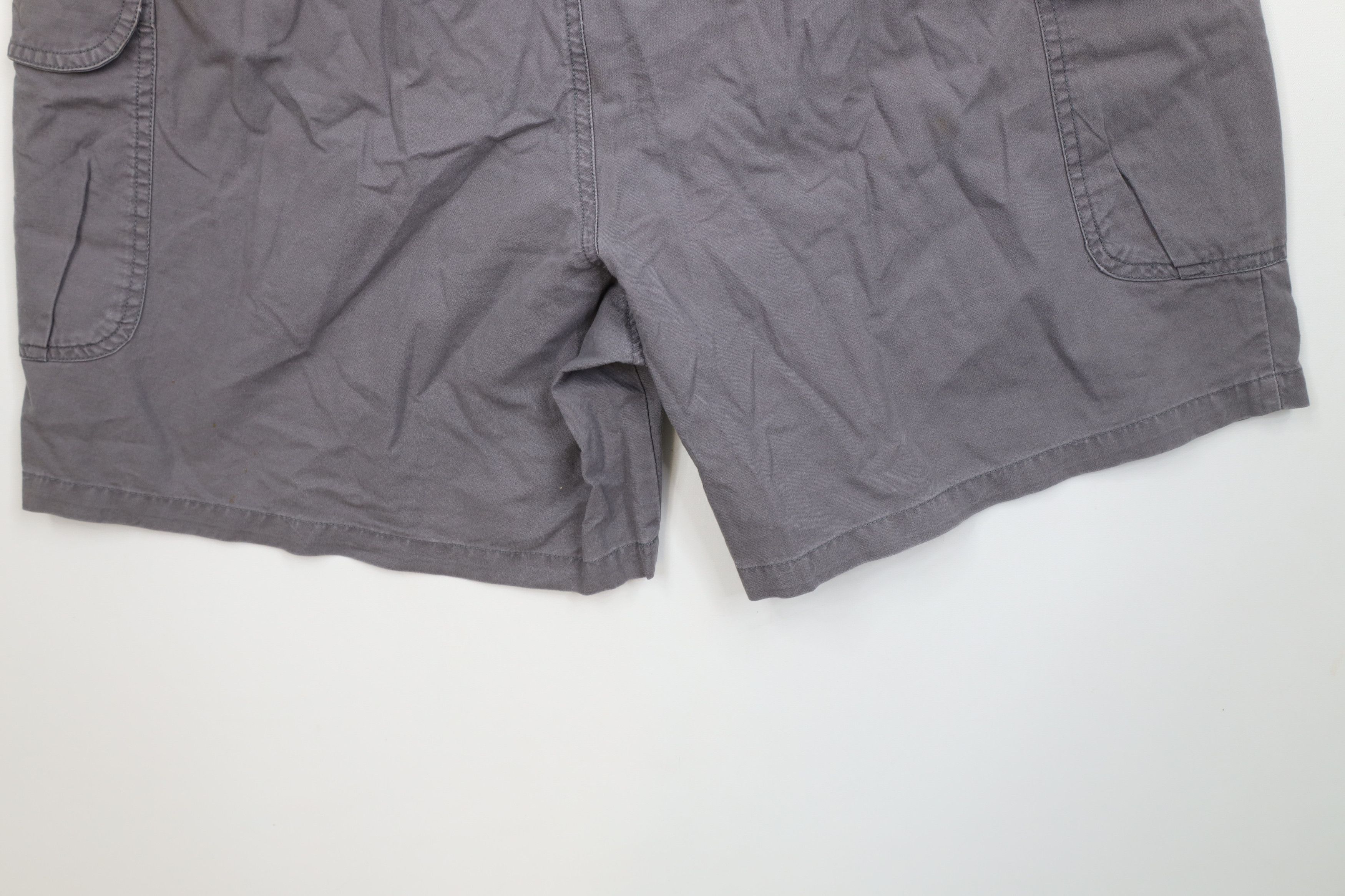 Columbia Vintage 90s Columbia Spell Out Above Knee Cargo Shorts Gray Size US 38 / EU 54 - 12 Thumbnail