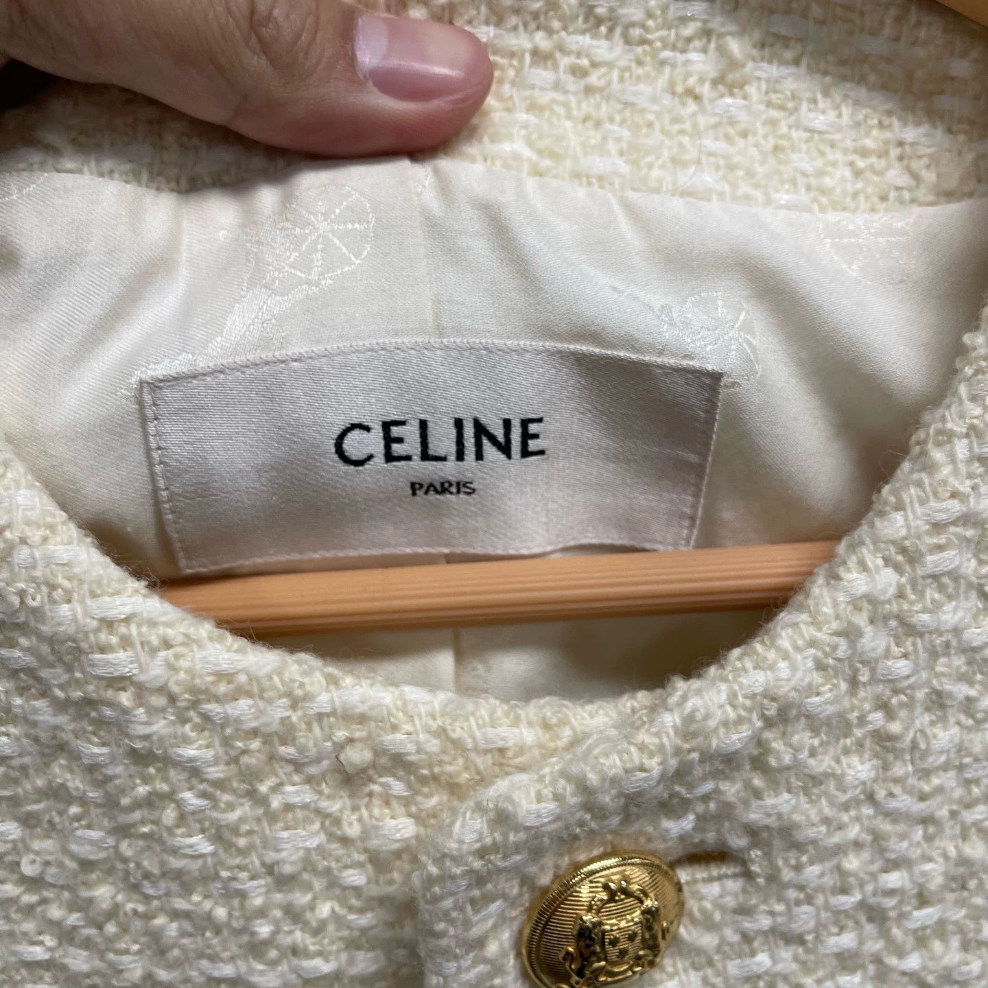 Celine Celine gold button tweed jacket 36 new w/ dust bag Size XS / US 0-2 / IT 36-38 - 4 Thumbnail