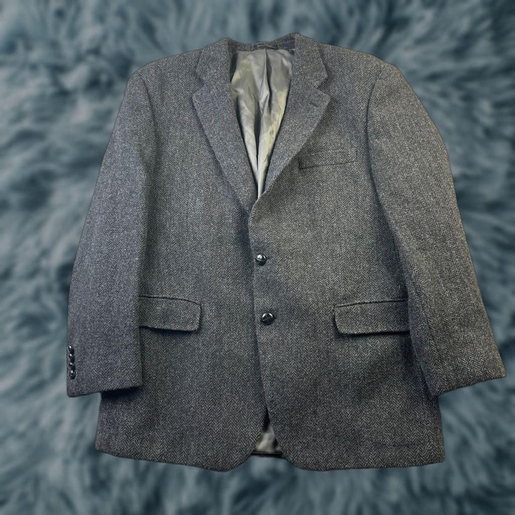 Ralph Lauren VINTAGE? No. Lauren Ralph Lauren Blazer Mens Large Gray Tweed Herringbone Notch Lapel 2 Button 4-Button Sleeve Regular Fit Size 42R - 1 Thumbnail