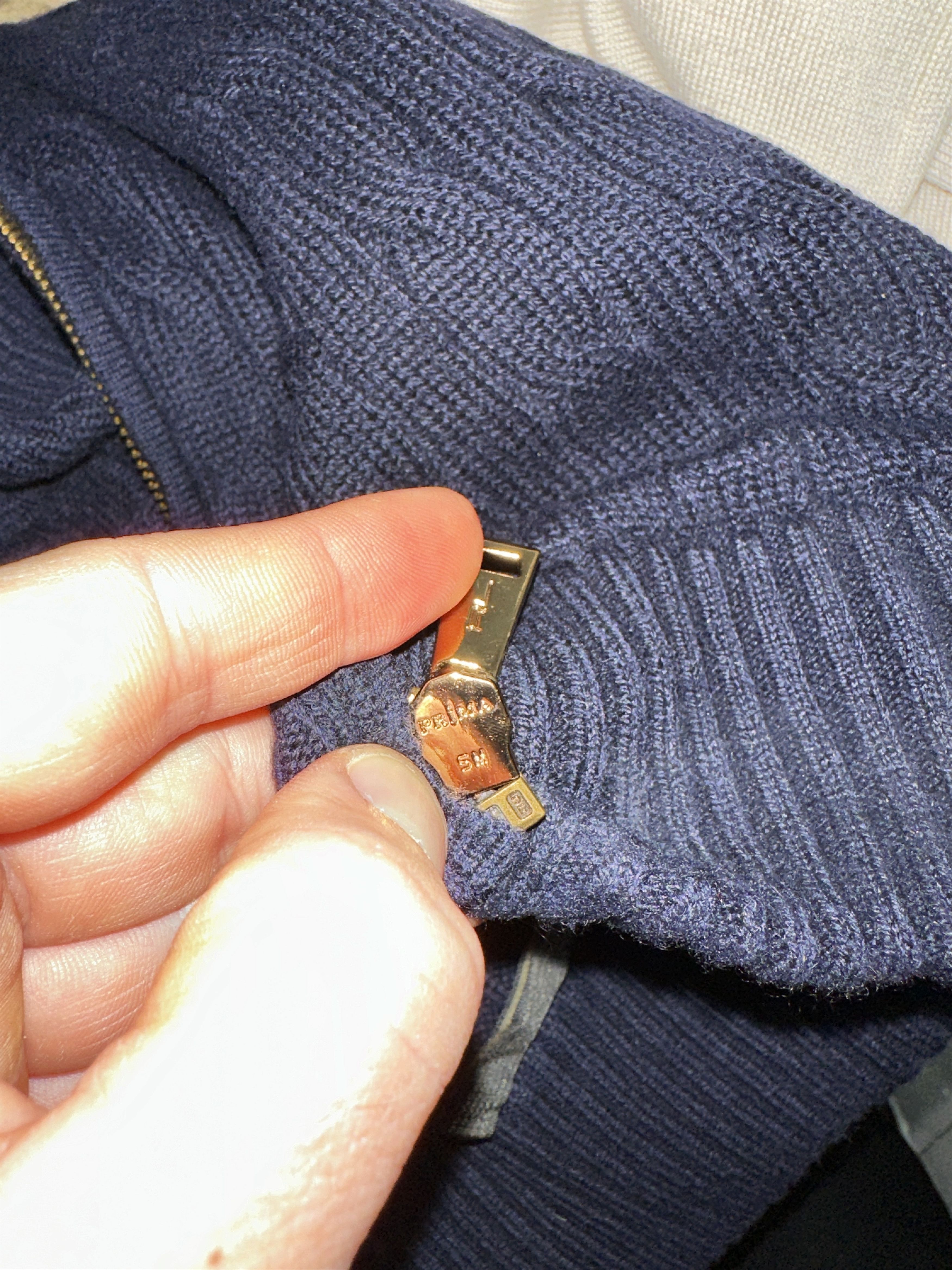 Ralph Lauren Black Label Ralph Lauren Black Label Cashmere Zip Cable Knit Size L Size L / US 10 / IT 46 - 11 Thumbnail