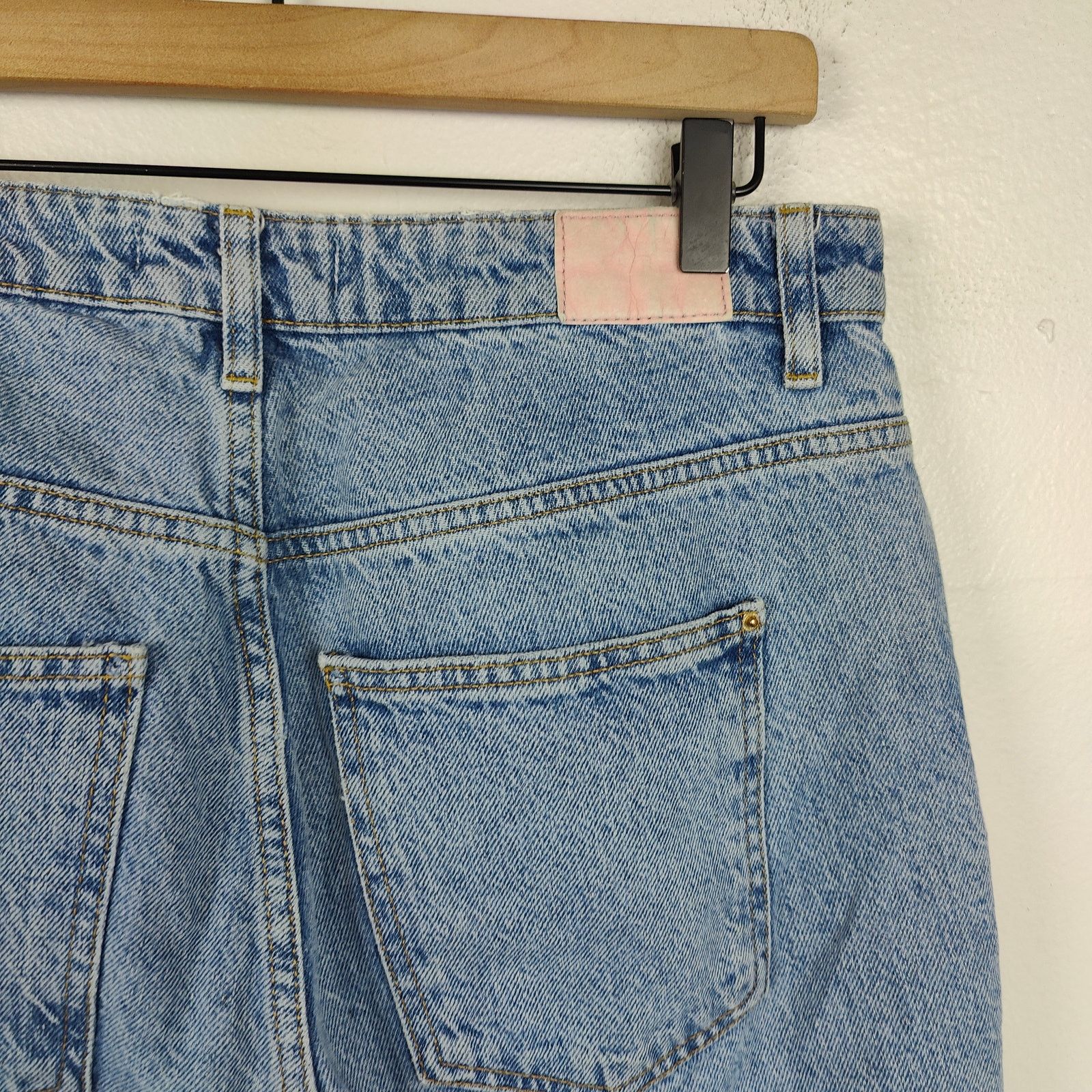 Zara Zara Straight Leg Jeans Womens 10 Raw Hem High Rise Size 32" / US 10 / IT 46 - 5 Thumbnail
