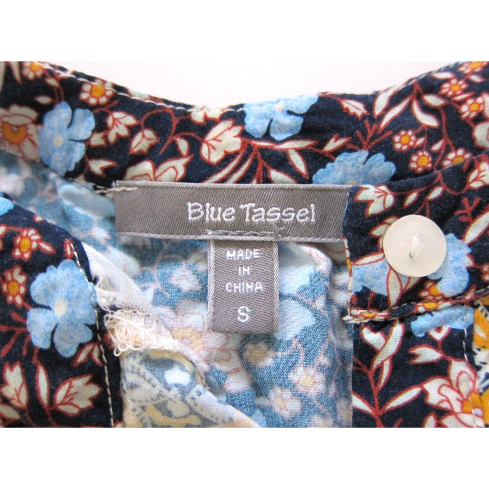 Anthropologie Blue Tassel Anthropologie Blouse Sleeveless Tunic S Blue Floral Rayon Size S / US 4 / IT 40 - 3 Thumbnail