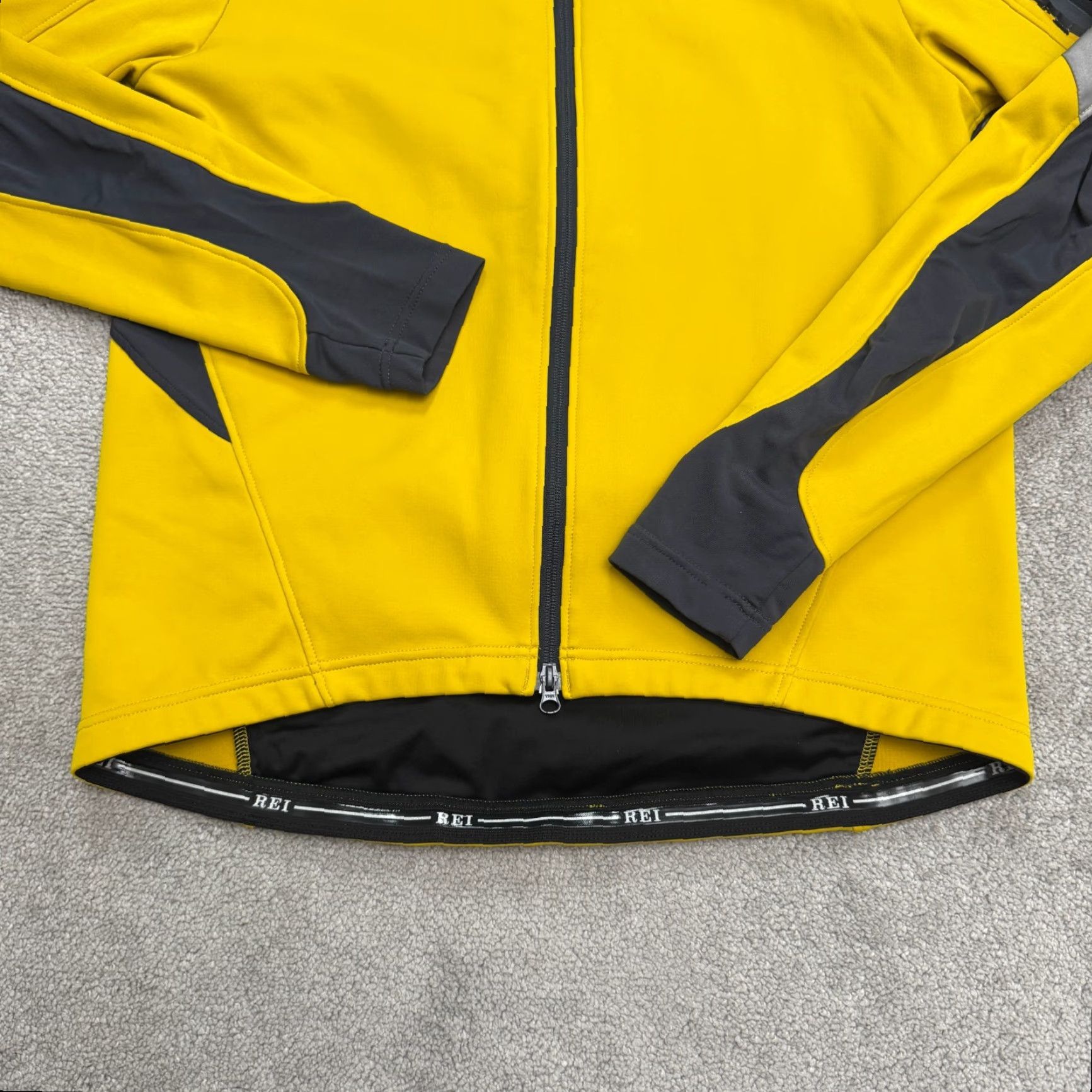 Vintage REI Cycling Softshell Windbreaker Jacket Men Large Yellow Full Zip Outdoor Biker Size US L / EU 52-54 / 3 - 3 Thumbnail