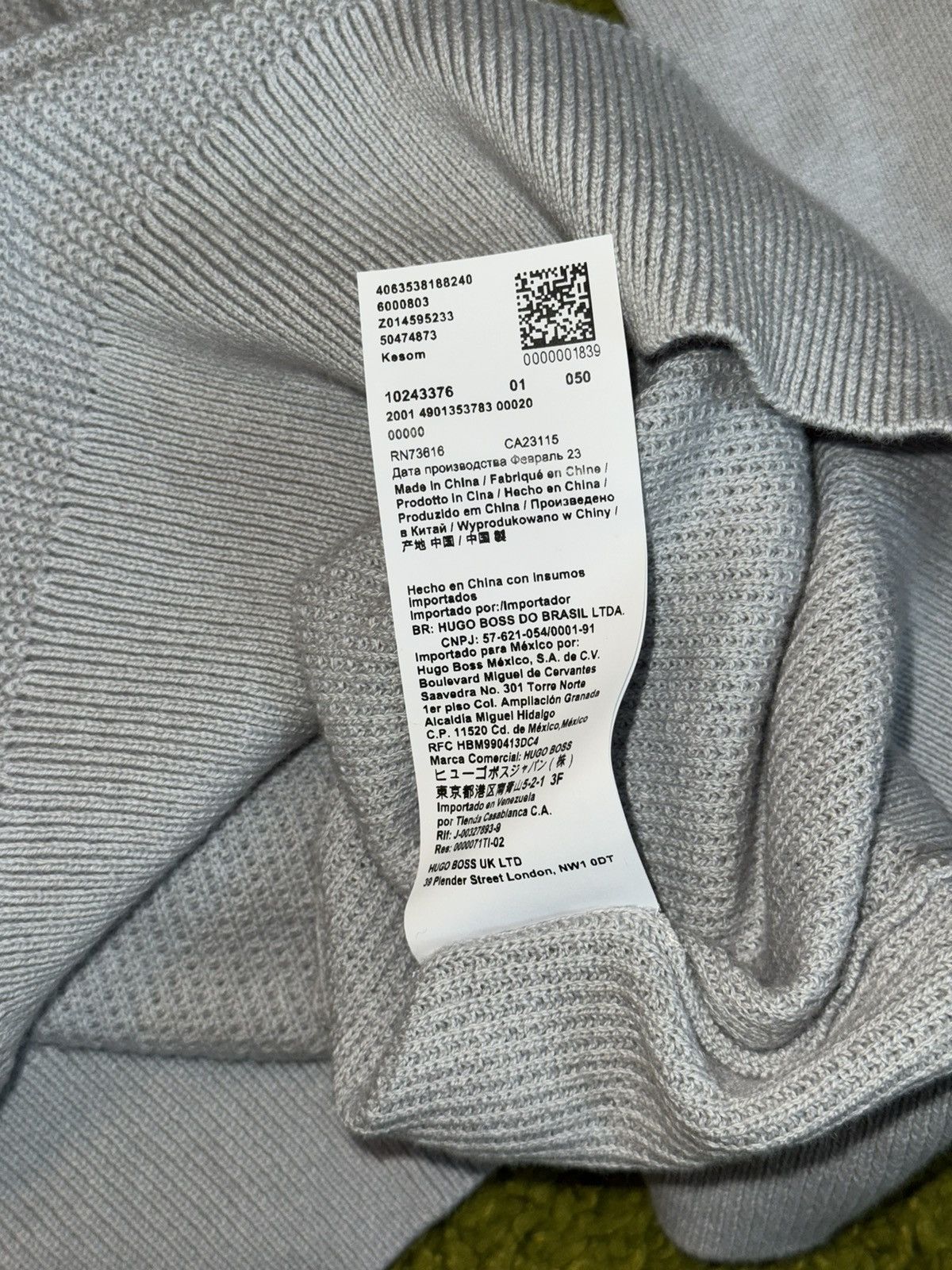 Designer × Hugo Boss Hugo Boss cashmere blend patch logo sweater Size US XXL / EU 58 / 5 - 9 Thumbnail