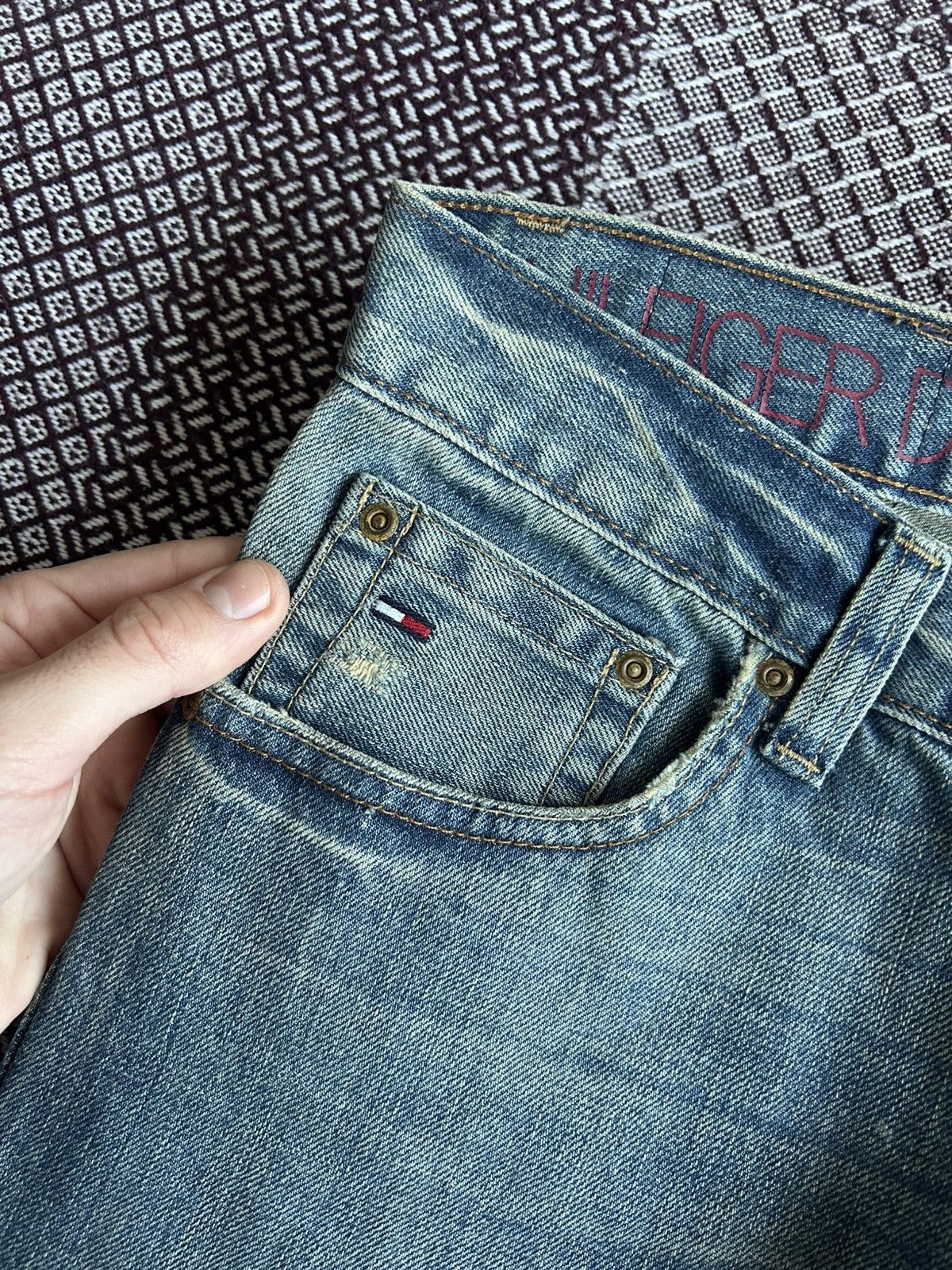Tommy Hilfiger Crazy Tommy Hilfiger Denim Faded Jeans Washed Straight Sz 32 Size US 32 / EU 48 - 15 Thumbnail