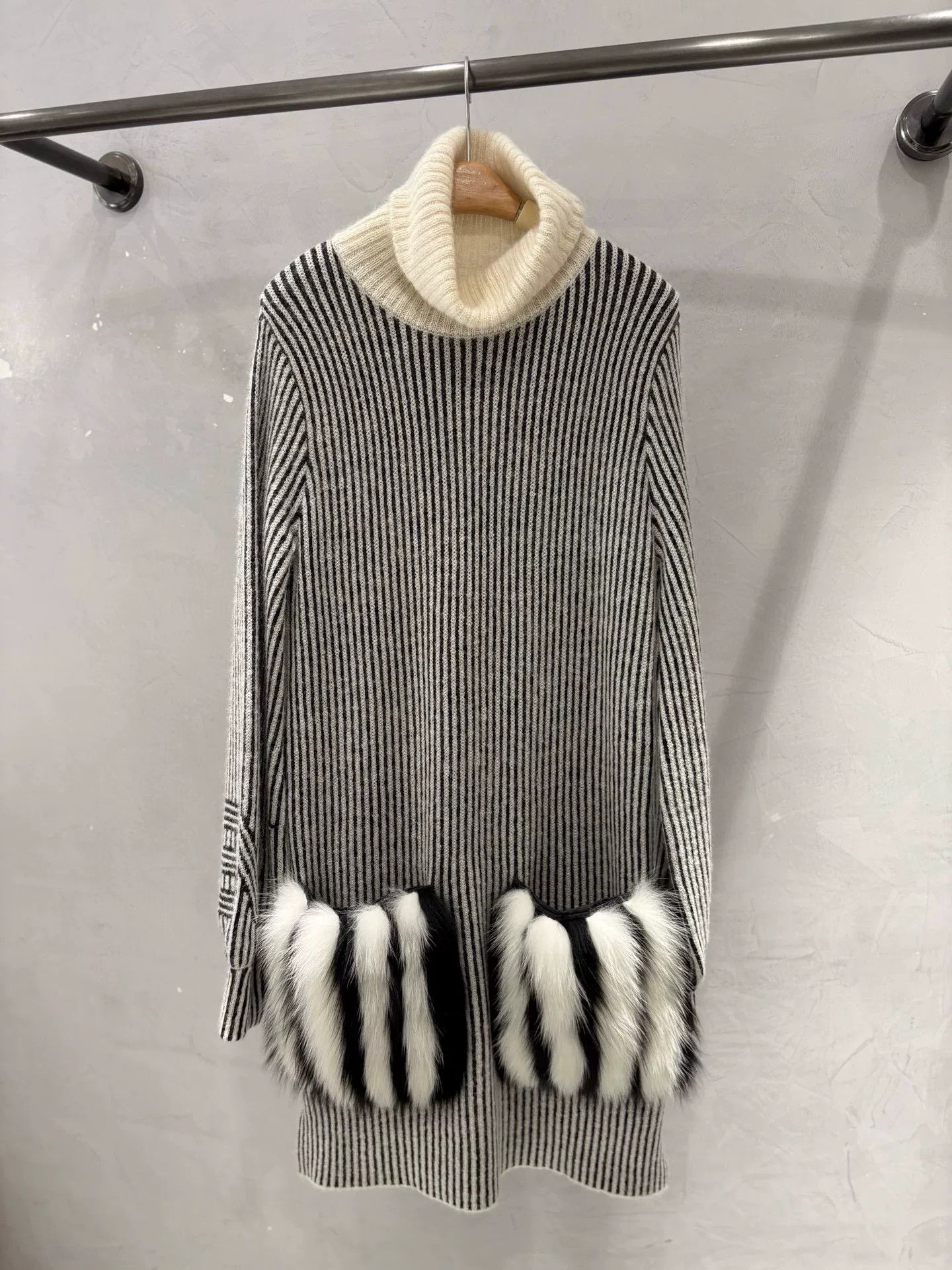 Fendi Fendi Striped Turtleneck Knit Dress Size US M / EU 48-50 / 2 - 1 Thumbnail