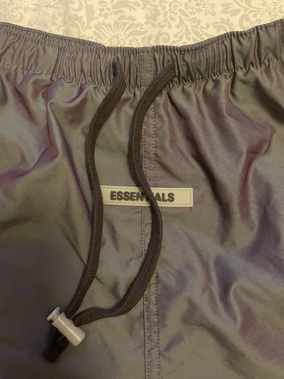 Essentials Fear of God Essentials Volley Shorts Size US 32 / EU 48 - 4 Thumbnail