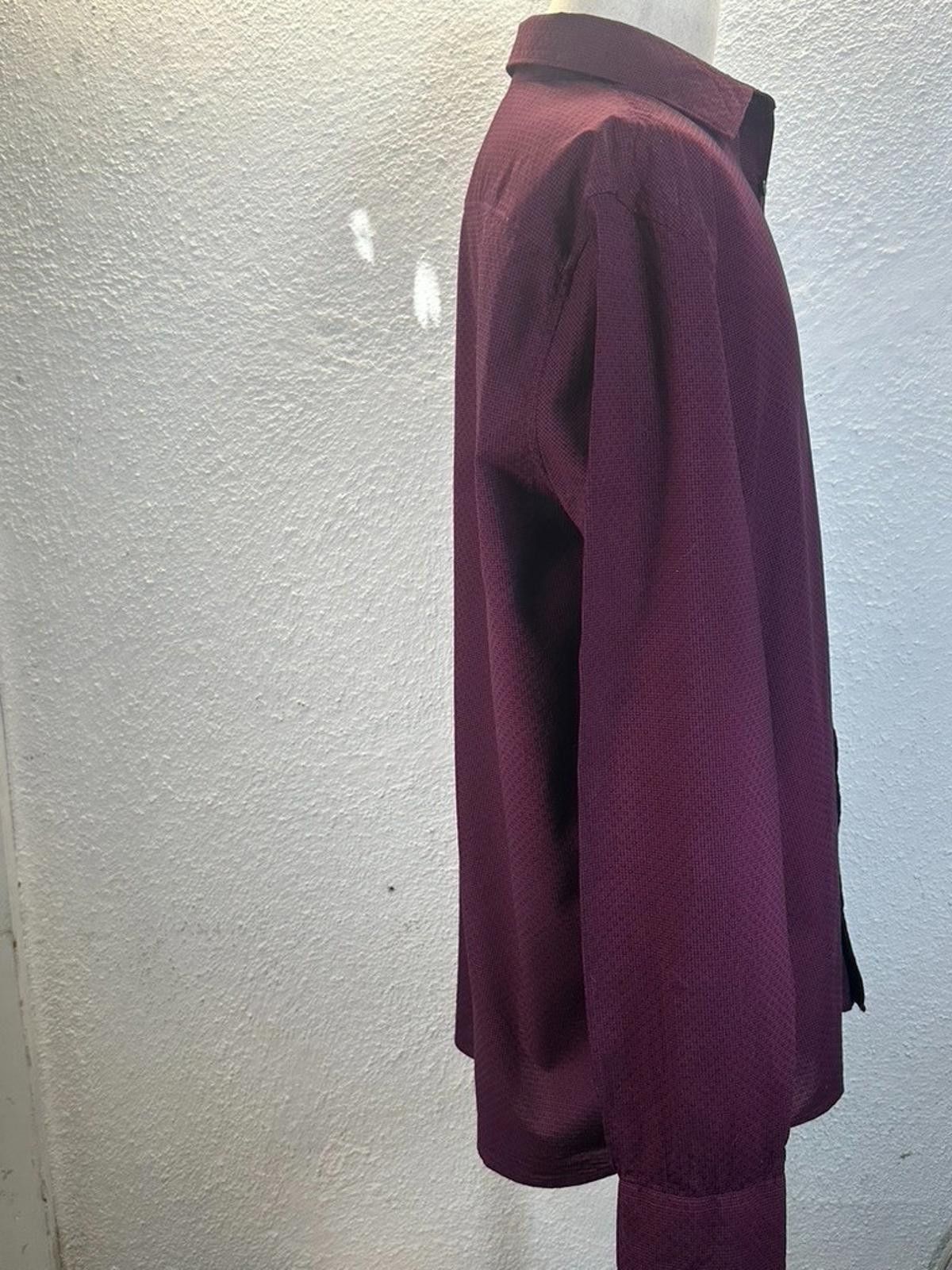 Liz Claiborne Claiborne Men's Purple XL Slim Fit Stretch Dress Shirt Size 44R - 4 Thumbnail