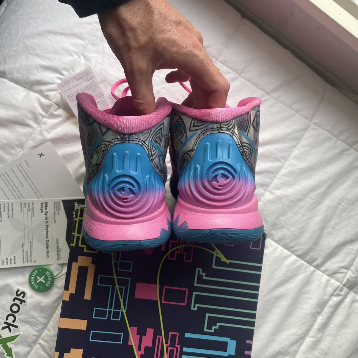 Nike Kyrie 6 pre heat tokyo US10 Size US 10 / EU 43 - 4 Thumbnail