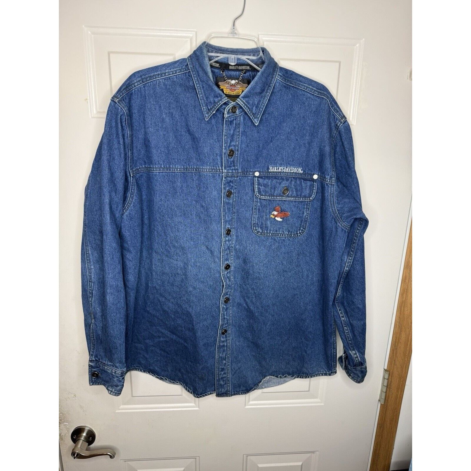 Harley Davidson Harley Davidson Shirt Men Large Blue Denim Eagle Embroidered Size US L / EU 52-54 / 3 - 1 Thumbnail