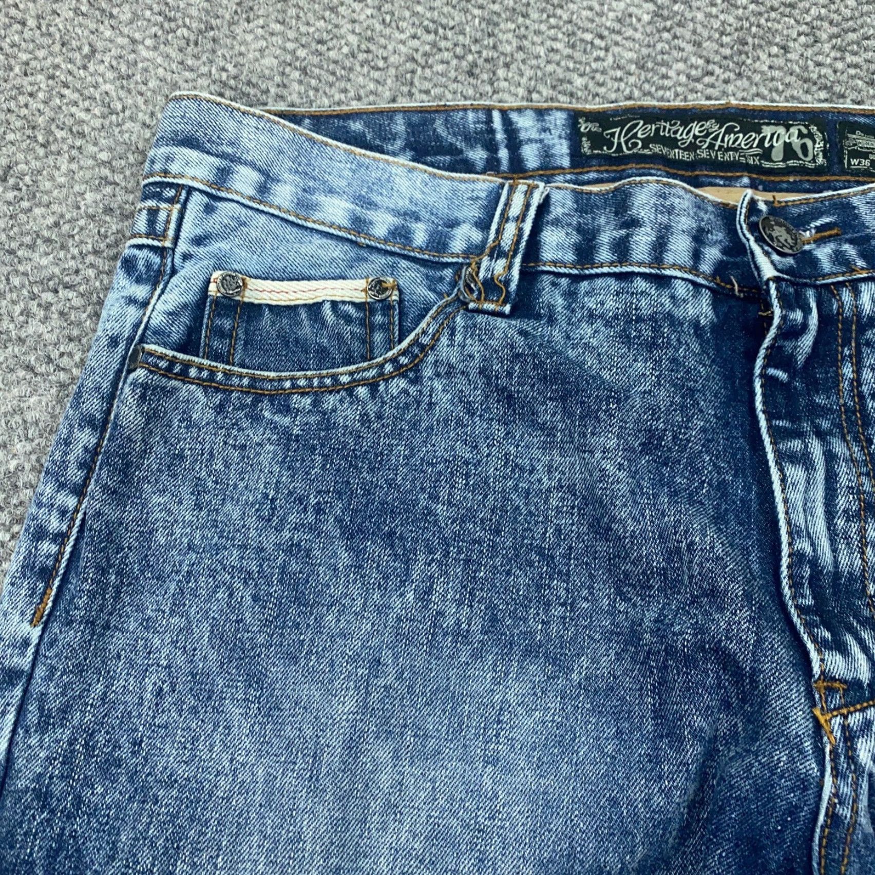 Vintage Heritage By America Jeans Mens Size 36x33 Blue Acid Wash Regular Fit 5-Pocket Straight Size US 37 - 3 Thumbnail
