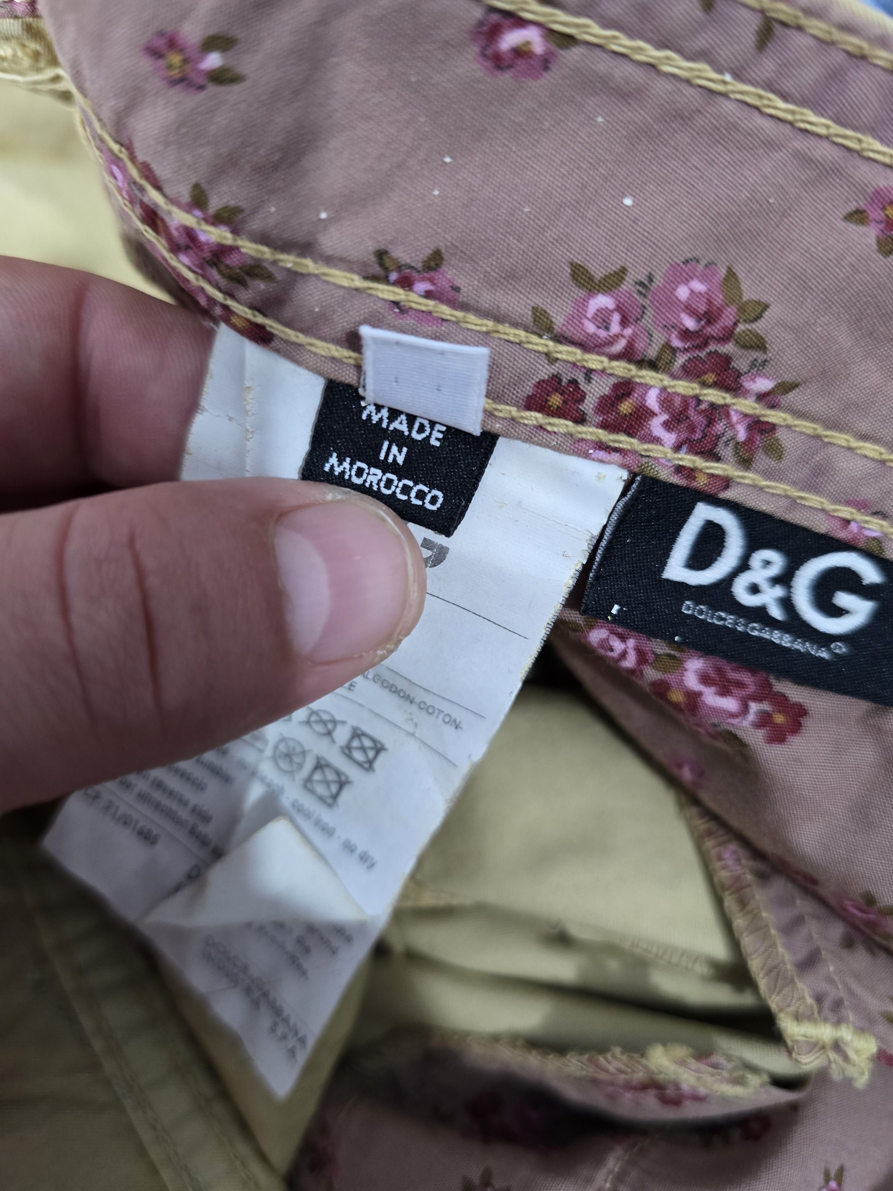 Dolce & Gabbana Vintage DOLCE & GABBANA Devotees Women’s W30 LIKE NEW Size 30" / US 8 / IT 44 - 13 Thumbnail