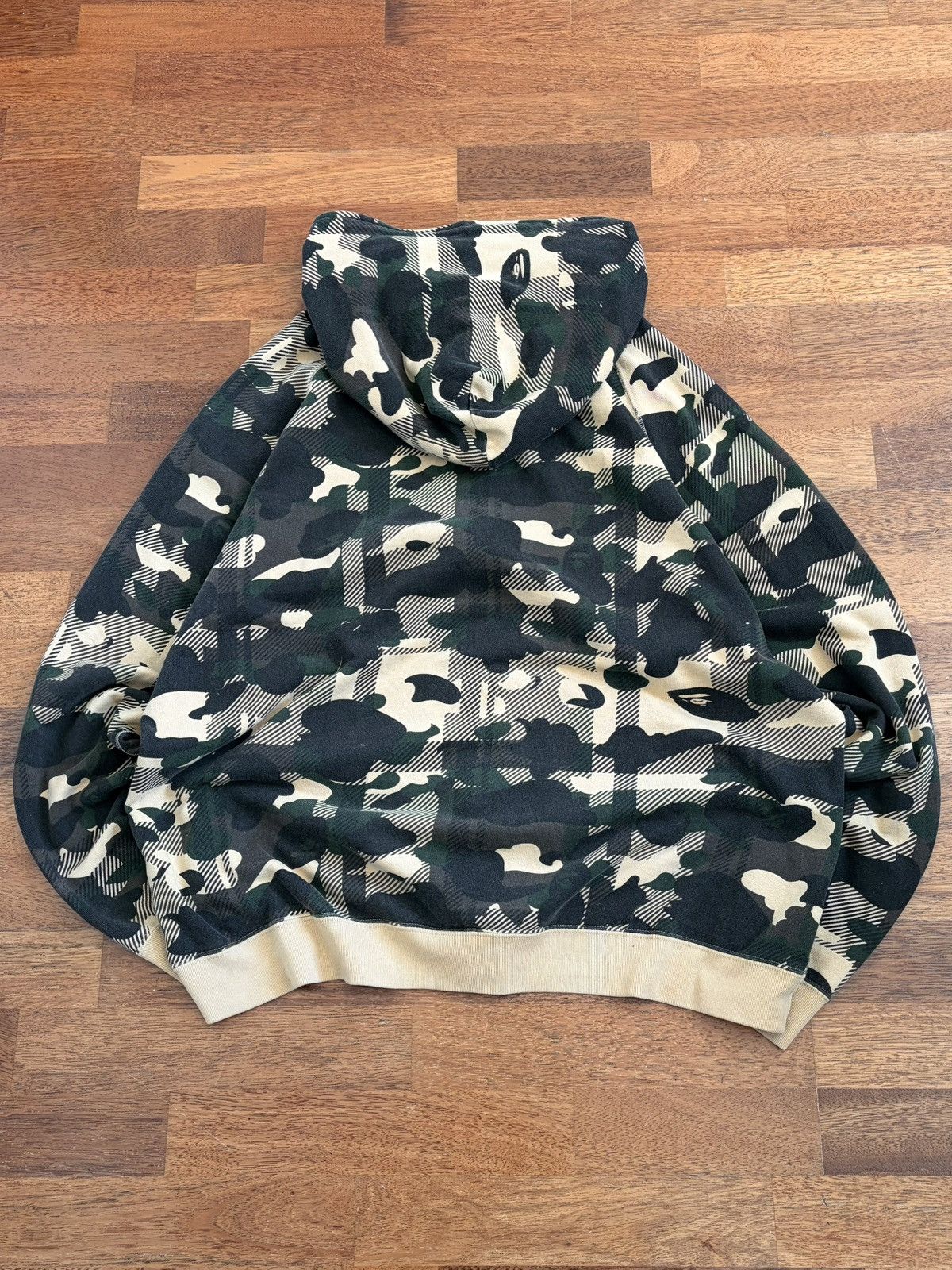 Bape Rare Bape Camo Hoodie Size US XL / EU 56 / 4 - 2 Thumbnail