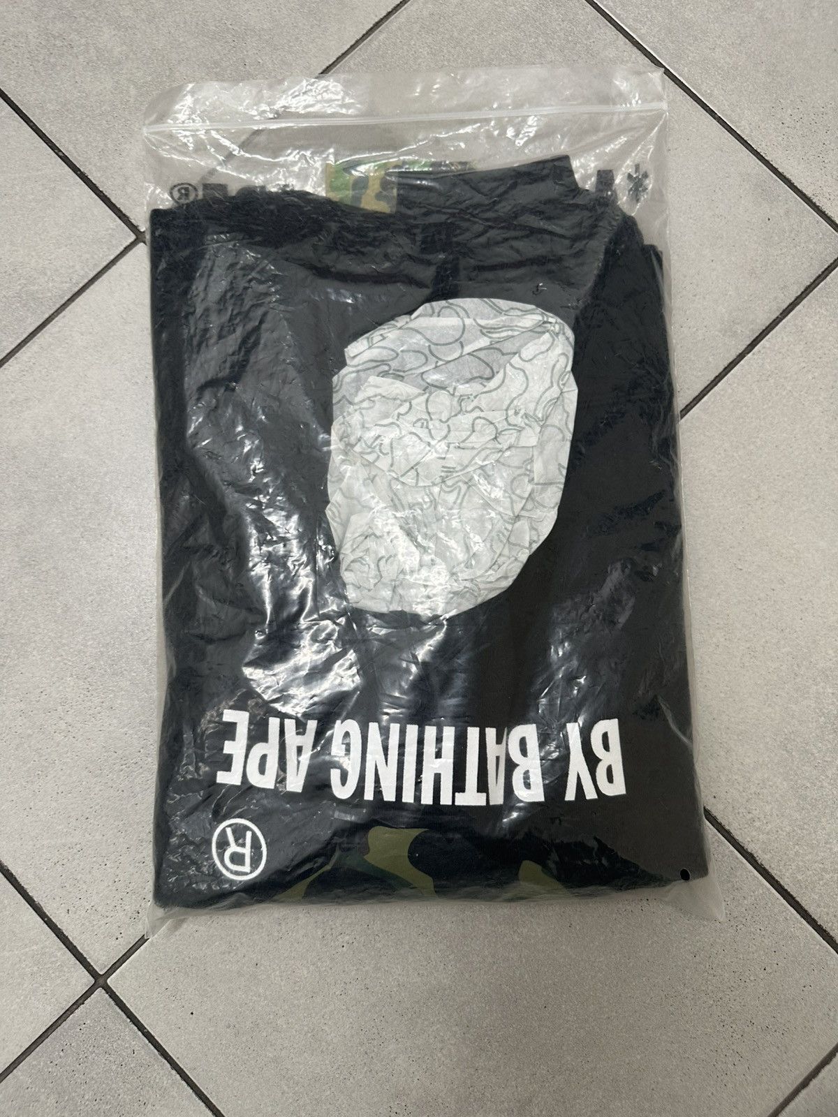Bape 1st Camo Bape Crew Neck Size US XXL / EU 58 / 5 - 15 Thumbnail