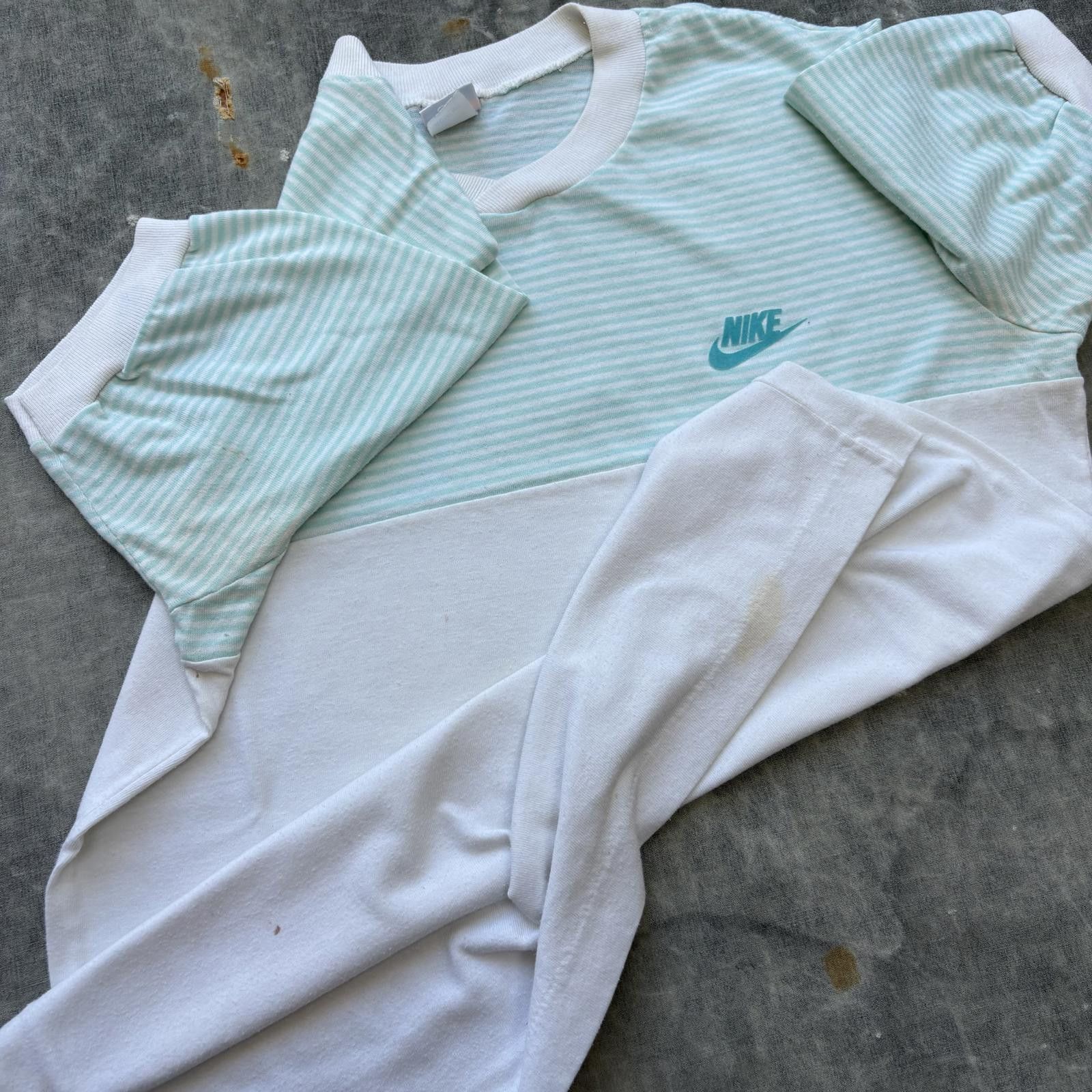 Nike Vintage Rare 70s Nike Turquoise Striped Sportswear Shirt Size L / US 10 / IT 46 - 7 Thumbnail